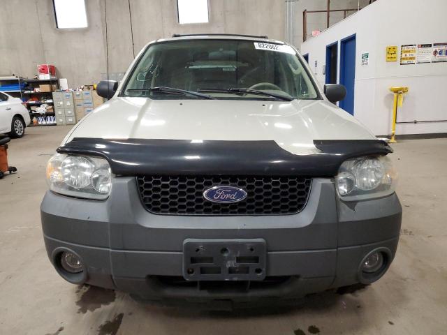 Photo 4 VIN: 1FMYU93175KC71371 - FORD ESCAPE 