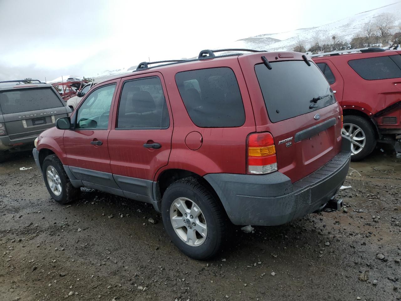 Photo 1 VIN: 1FMYU93175KD11769 - FORD ESCAPE 