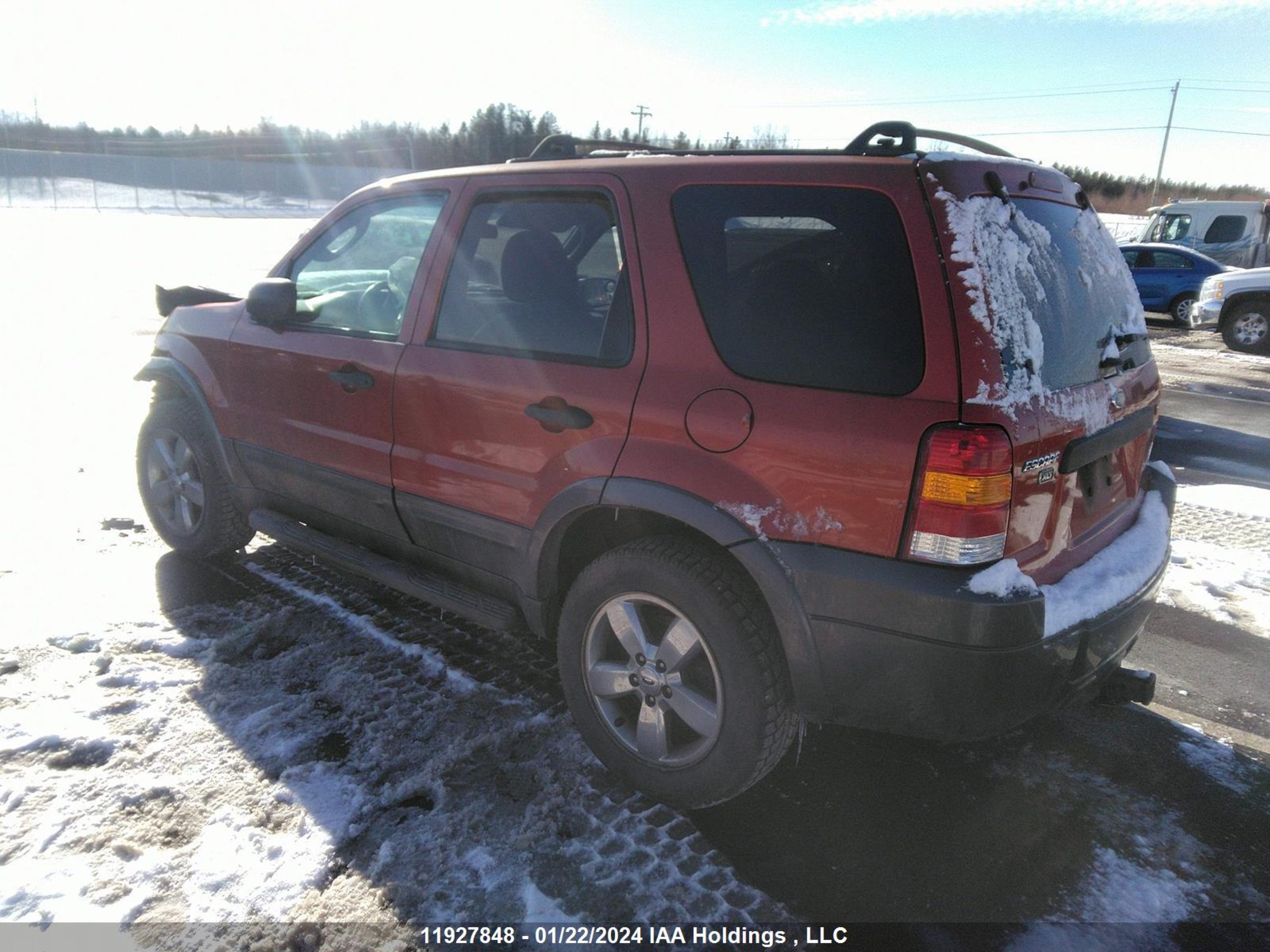 Photo 2 VIN: 1FMYU93176KD44711 - FORD ESCAPE 