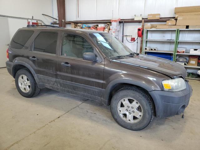 Photo 3 VIN: 1FMYU93177KA17209 - FORD ESCAPE 