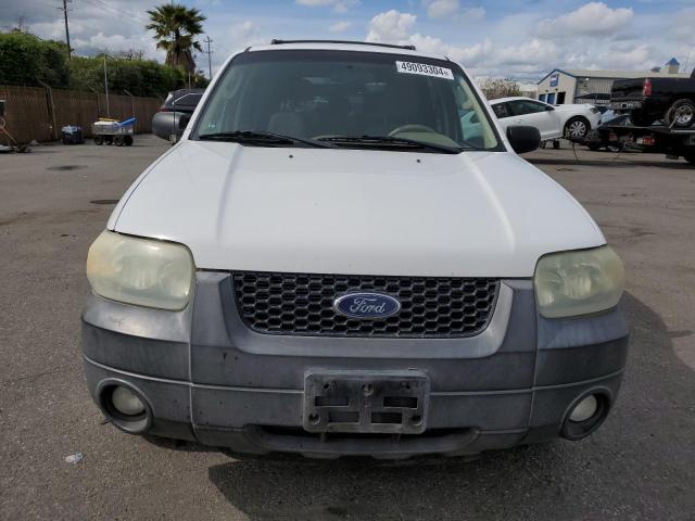 Photo 4 VIN: 1FMYU93177KA38982 - FORD ESCAPE 