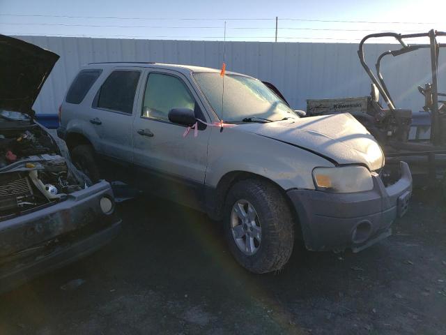 Photo 3 VIN: 1FMYU93185KB12777 - FORD ESCAPE 