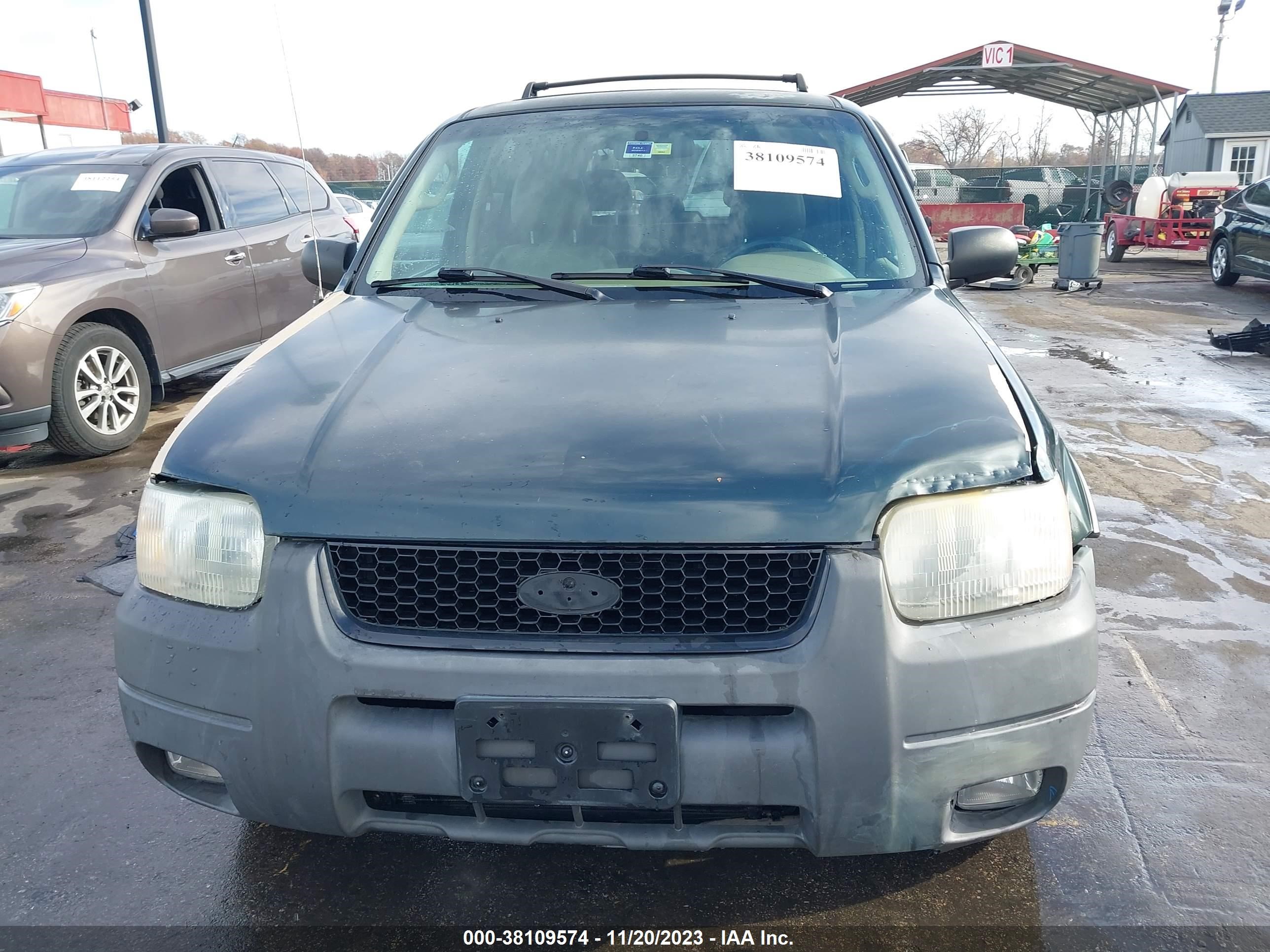 Photo 11 VIN: 1FMYU93193KB82897 - FORD ESCAPE 