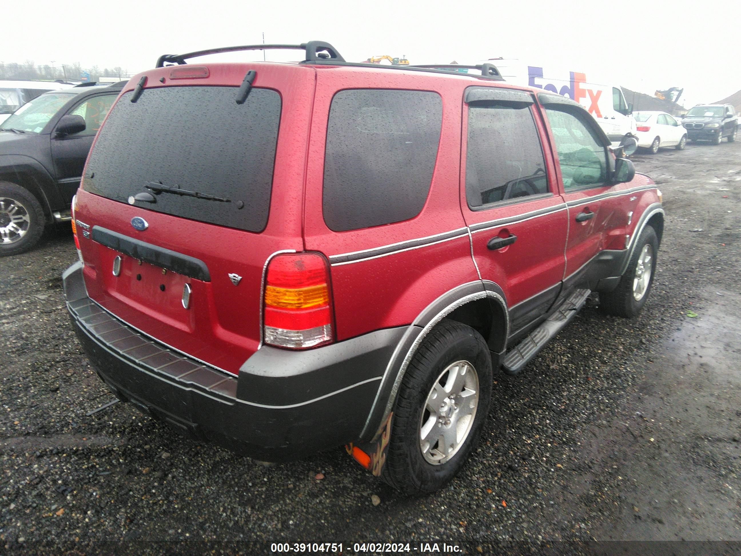 Photo 3 VIN: 1FMYU93196KC34226 - FORD ESCAPE 