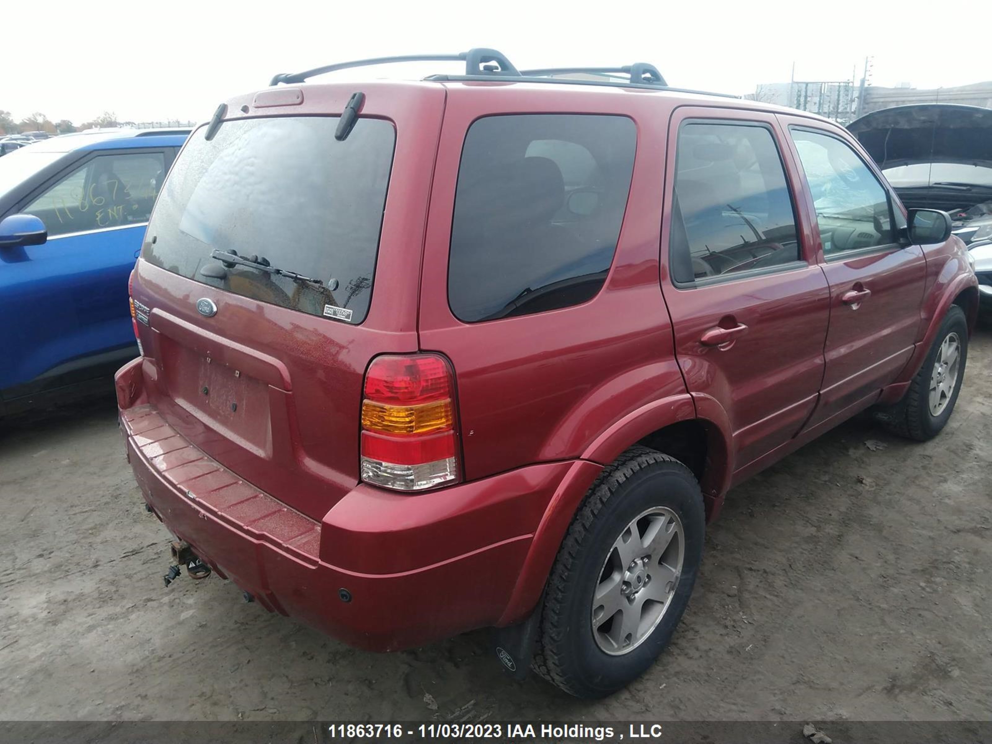 Photo 3 VIN: 1FMYU94115KB04342 - FORD ESCAPE 