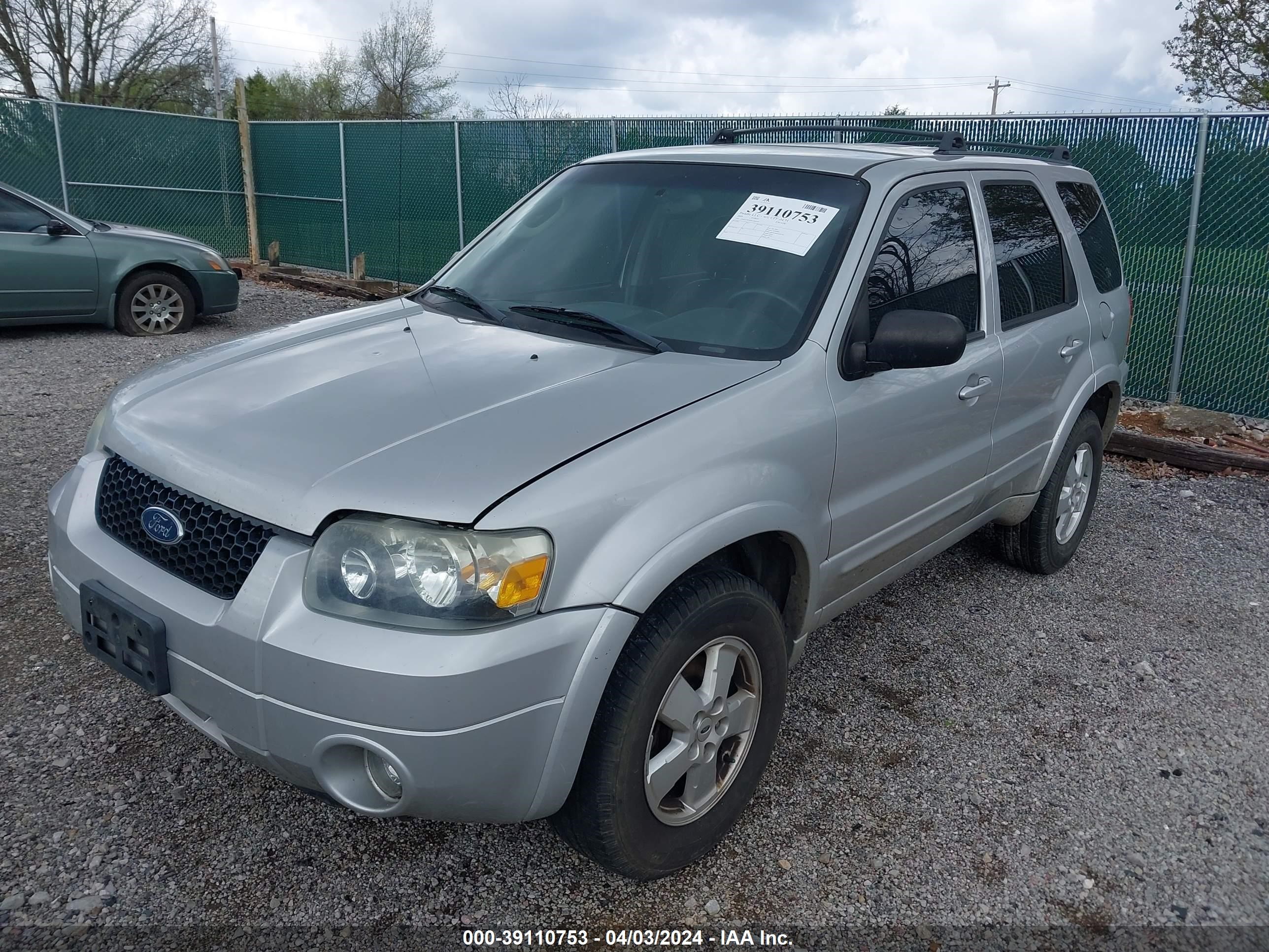 Photo 1 VIN: 1FMYU94185KA63143 - FORD ESCAPE 