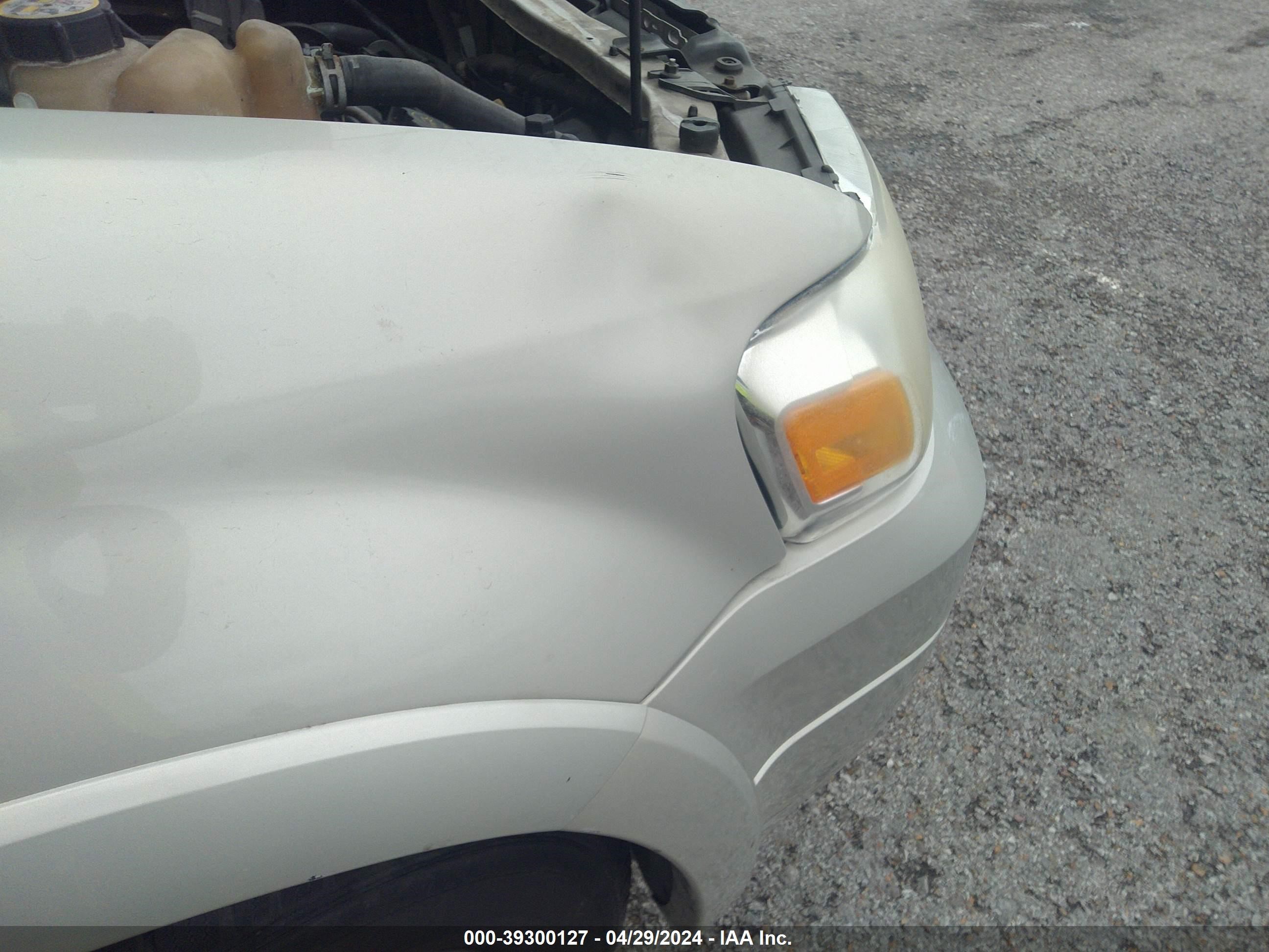 Photo 5 VIN: 1FMYU94195KB41039 - FORD ESCAPE 