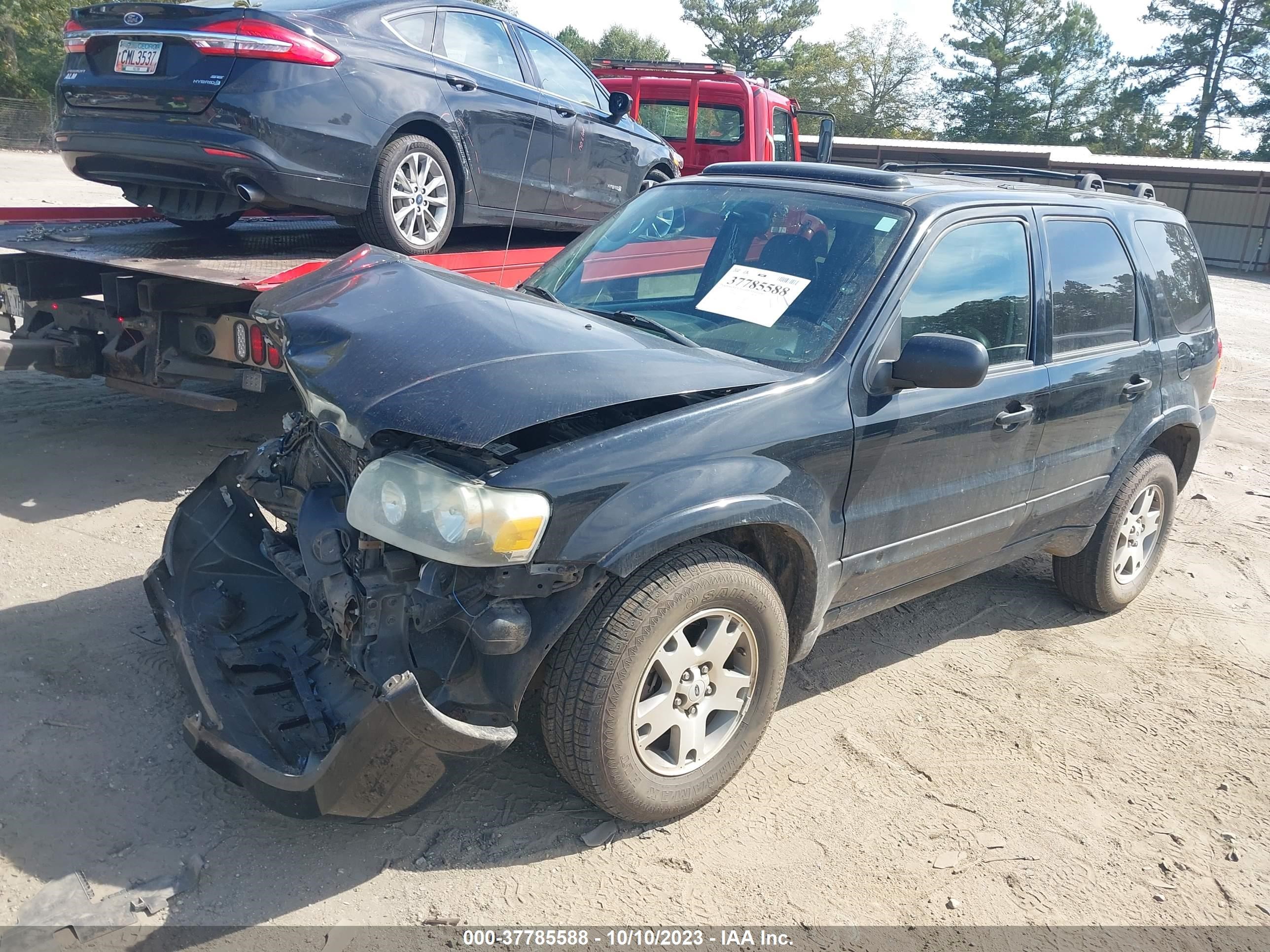 Photo 1 VIN: 1FMYU941X5KA16566 - FORD ESCAPE 