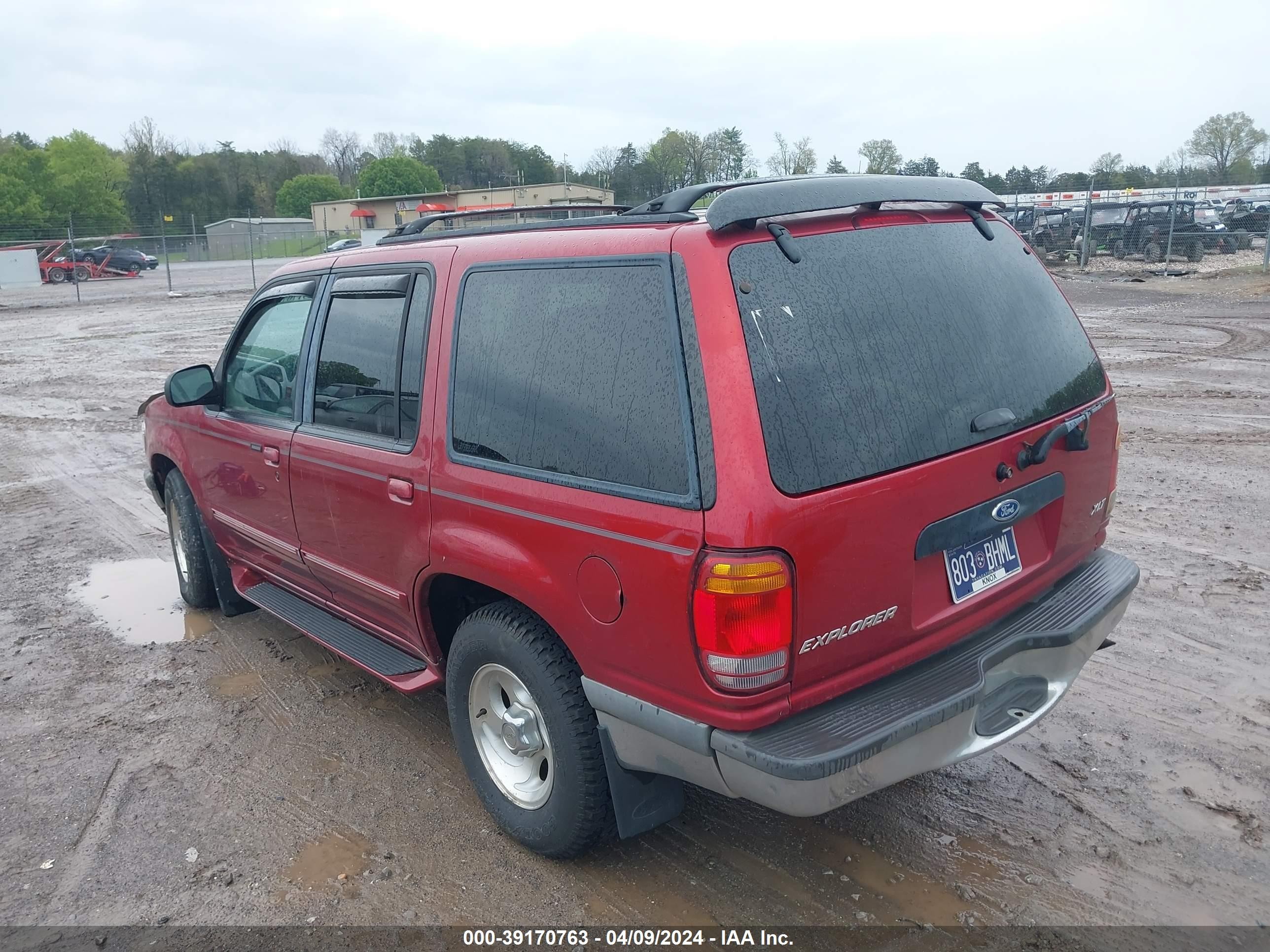 Photo 2 VIN: 1FMZU32E2WUA91422 - FORD EXPLORER 