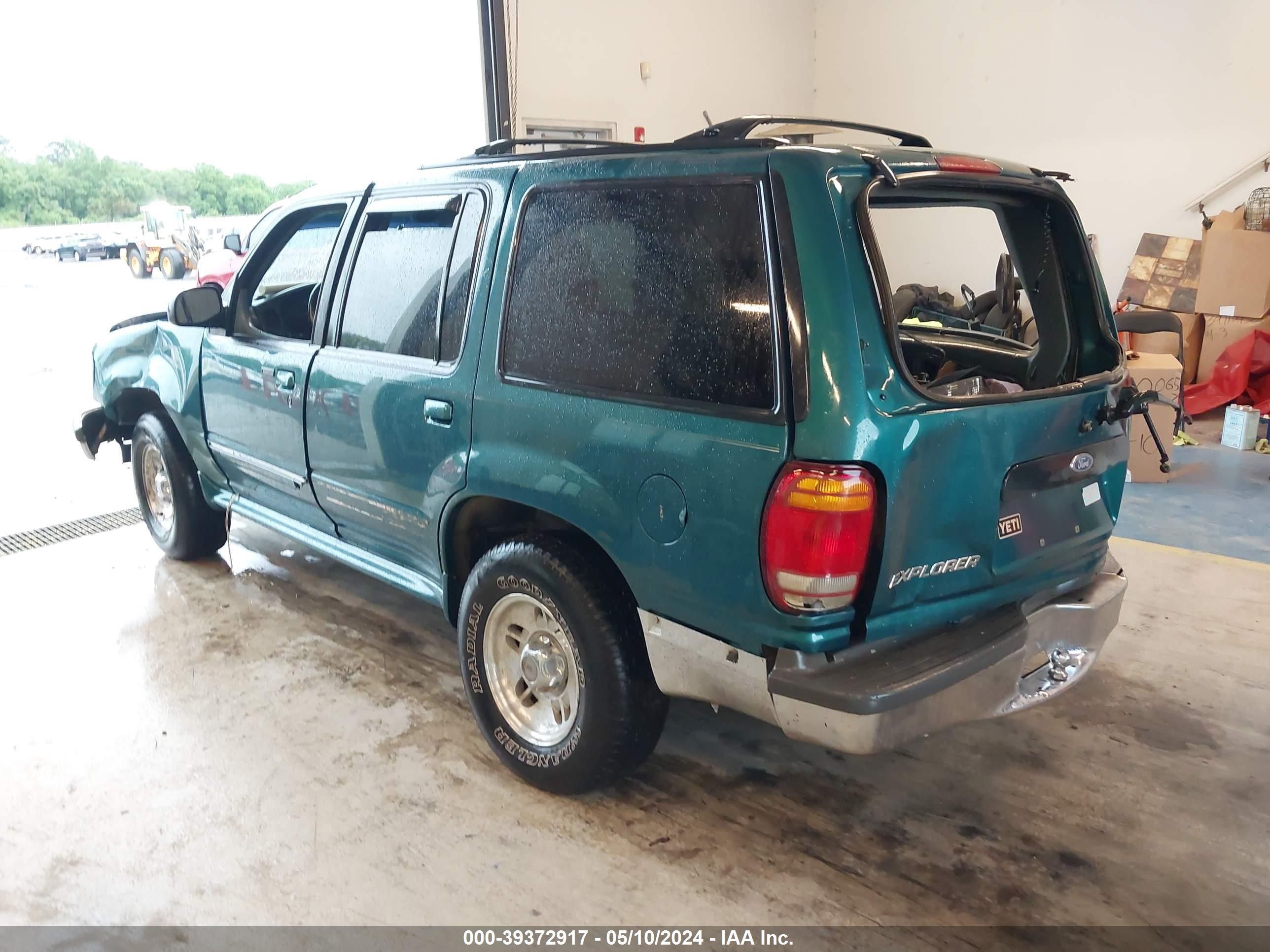 Photo 2 VIN: 1FMZU32X7WUA23537 - FORD EXPLORER 