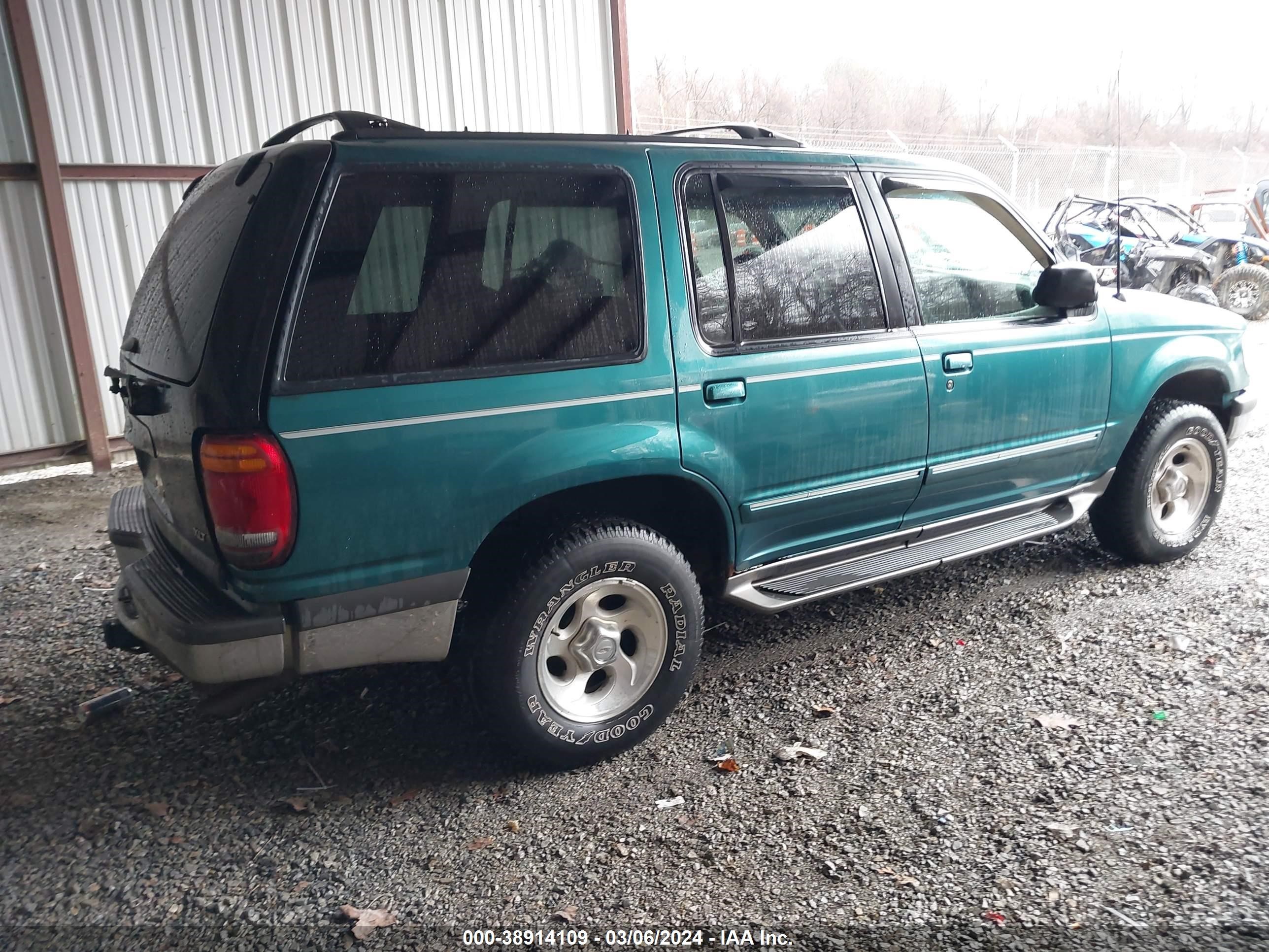 Photo 3 VIN: 1FMZU34E2WZA81165 - FORD EXPLORER 