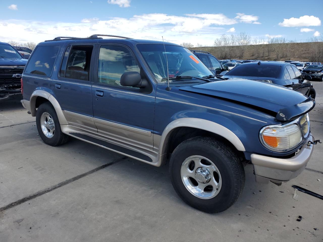 Photo 3 VIN: 1FMZU34E9WZB38980 - FORD EXPLORER 