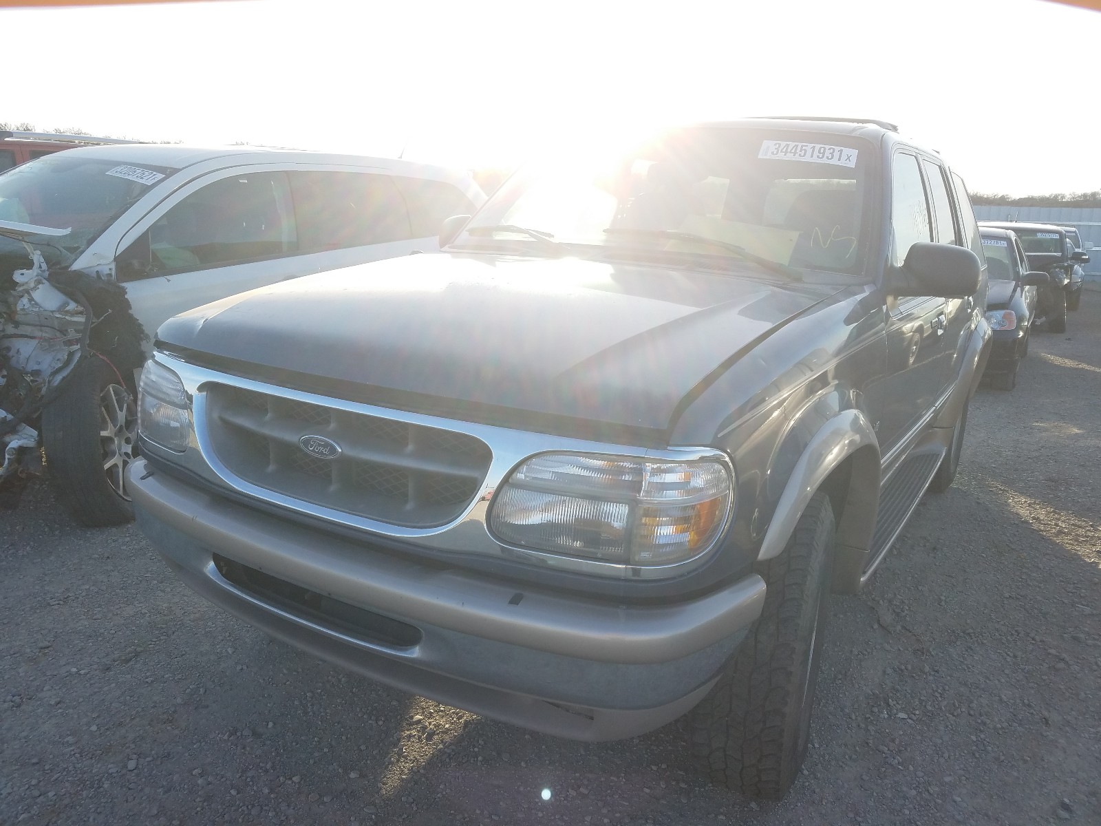 Photo 1 VIN: 1FMZU35P4WZB05689 - FORD EXPLORER 