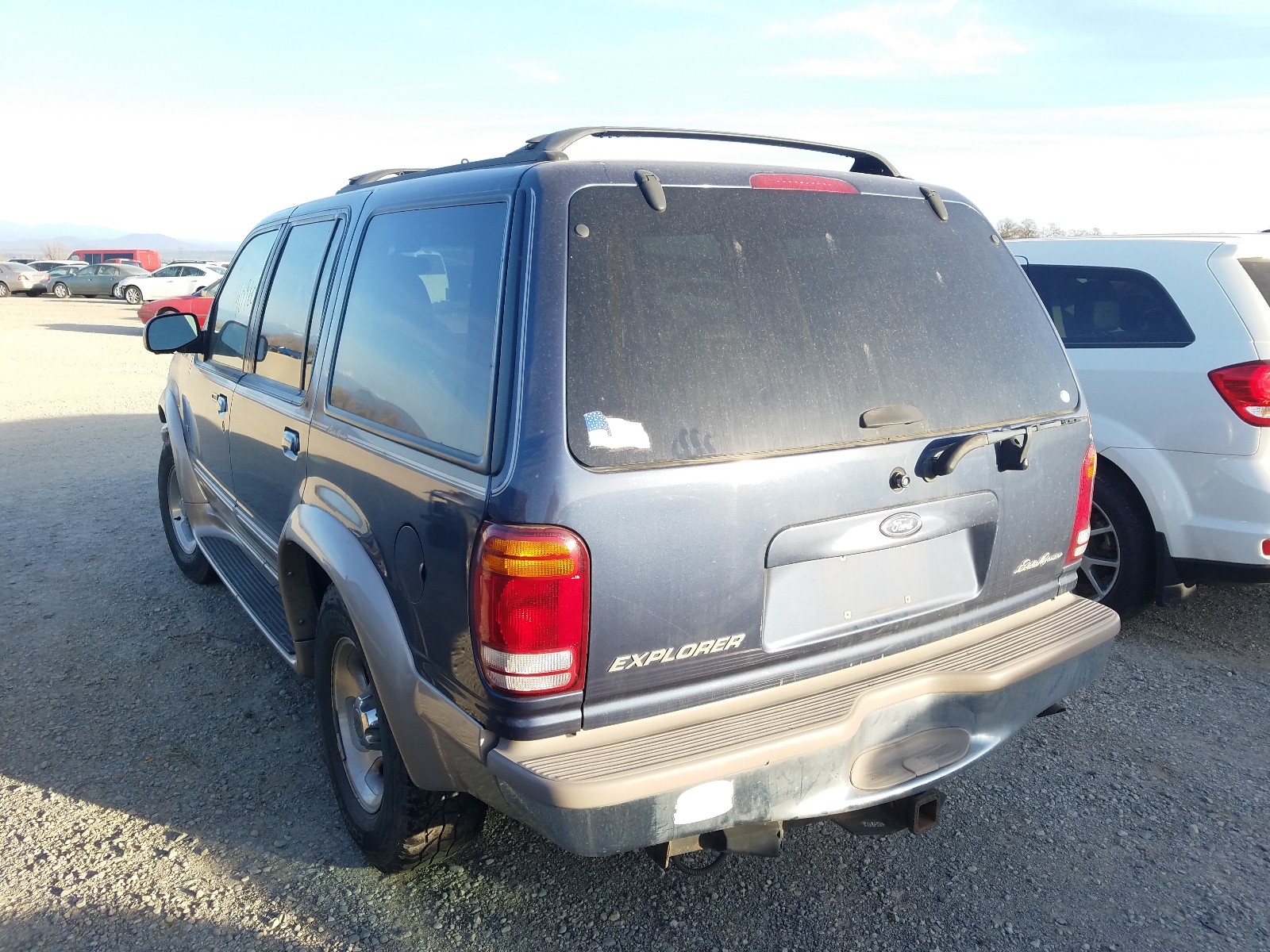 Photo 2 VIN: 1FMZU35P4WZB05689 - FORD EXPLORER 