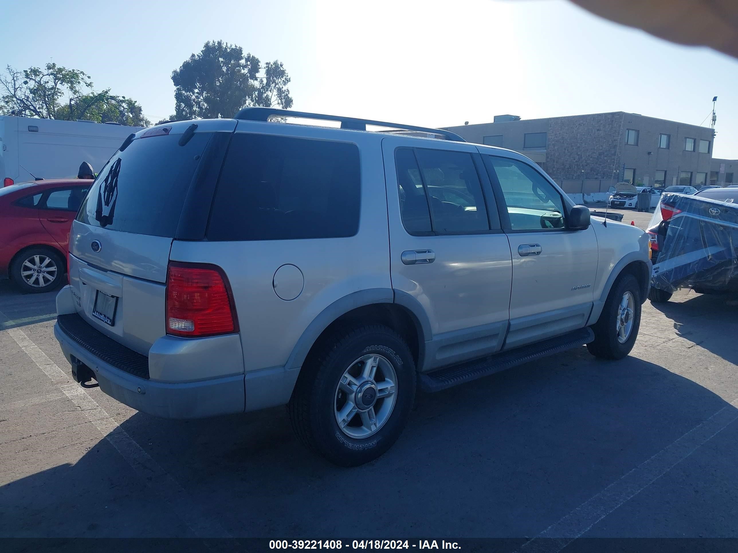 Photo 3 VIN: 1FMZU63E22UB00260 - FORD EXPLORER 