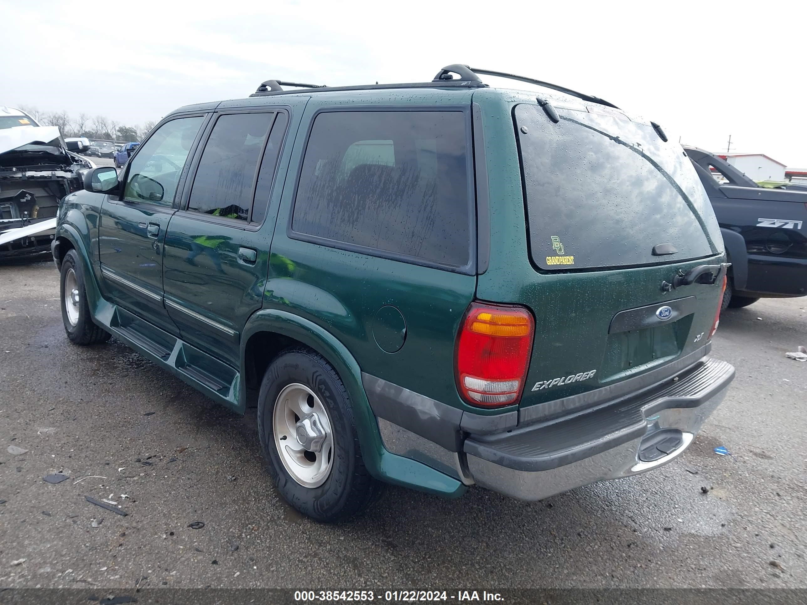 Photo 2 VIN: 1FMZU63E4YUB66298 - FORD EXPLORER 