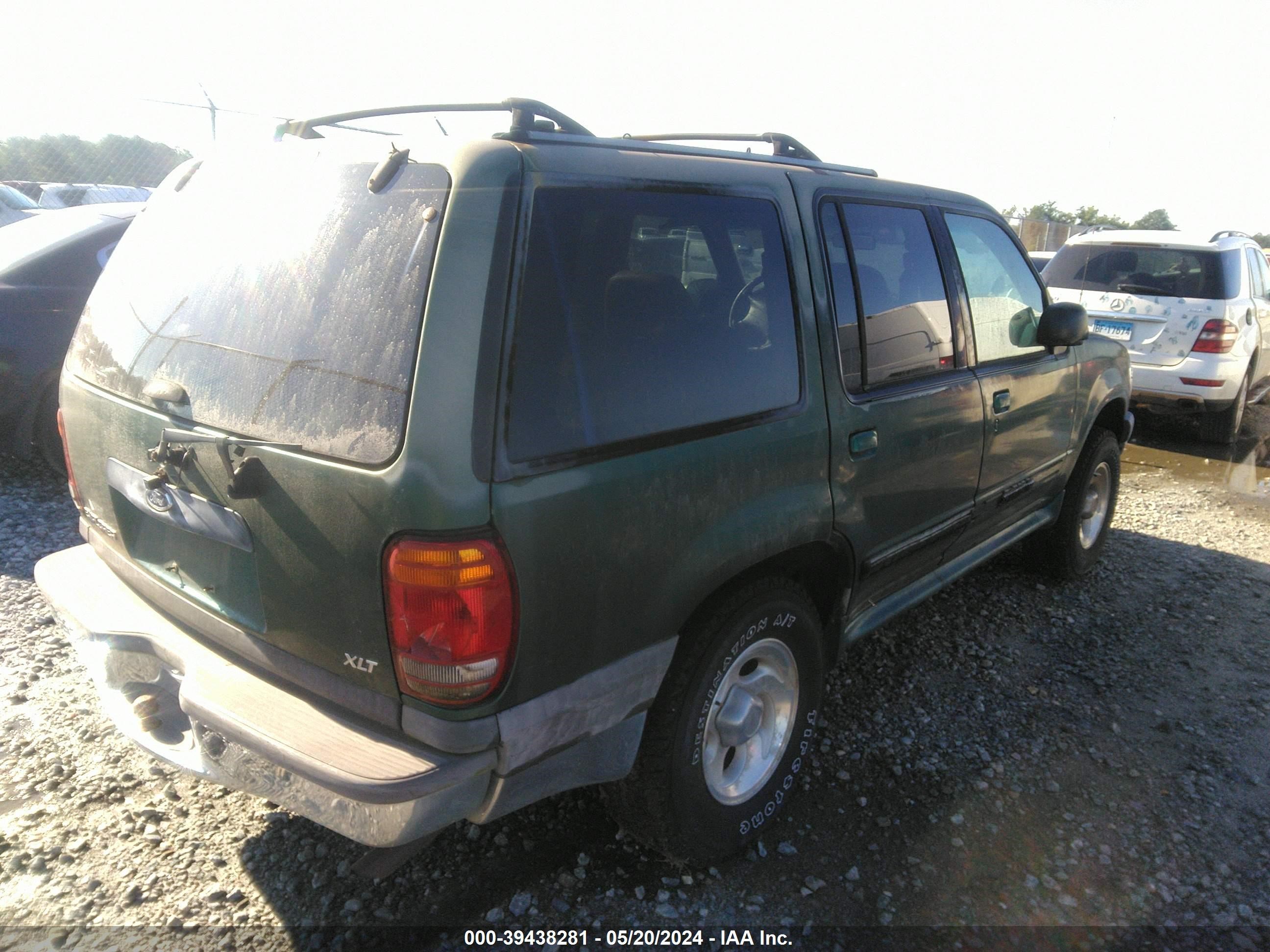 Photo 3 VIN: 1FMZU63EX1ZA40908 - FORD EXPLORER 