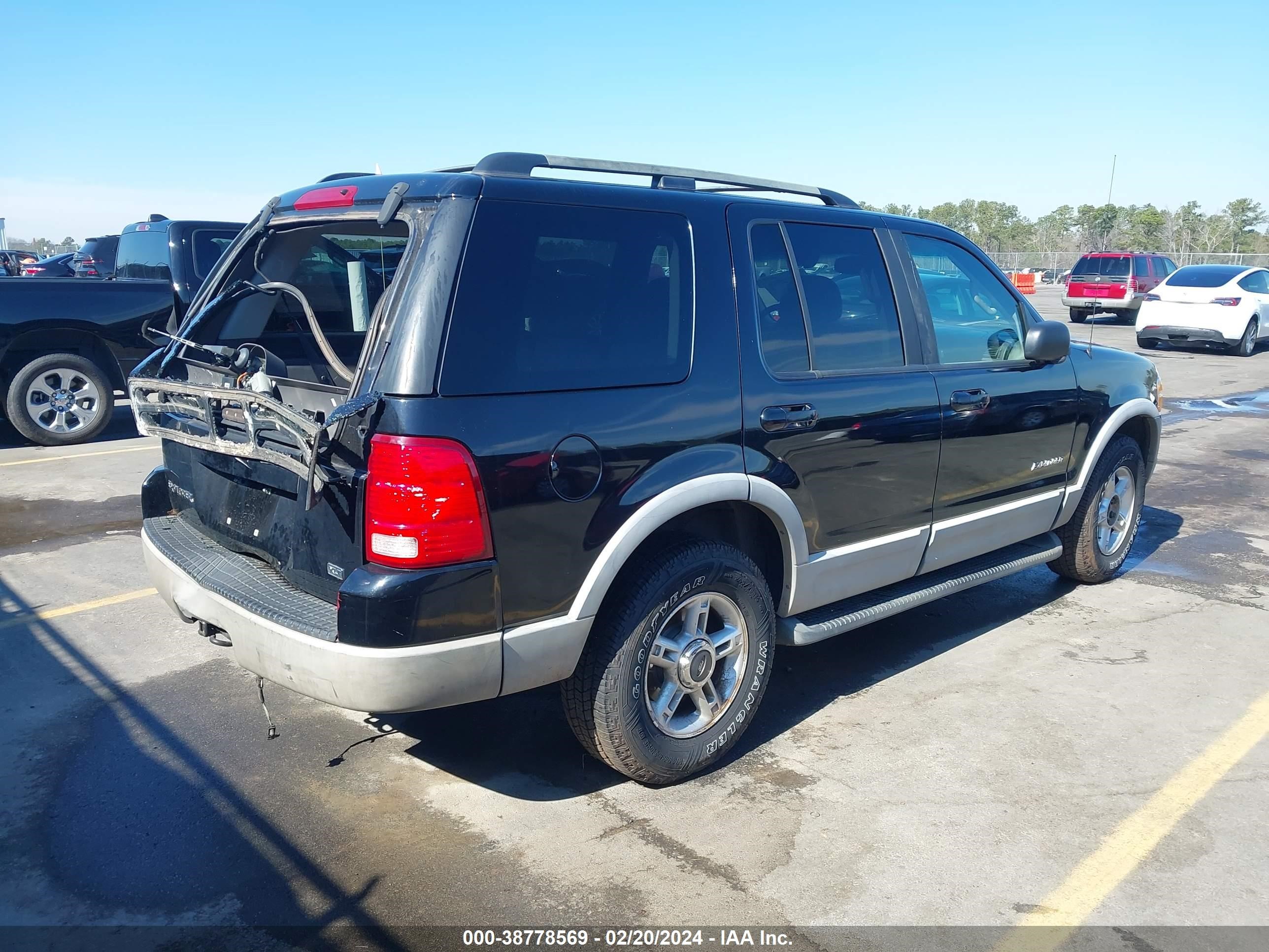 Photo 3 VIN: 1FMZU63K22UD57148 - FORD EXPLORER 