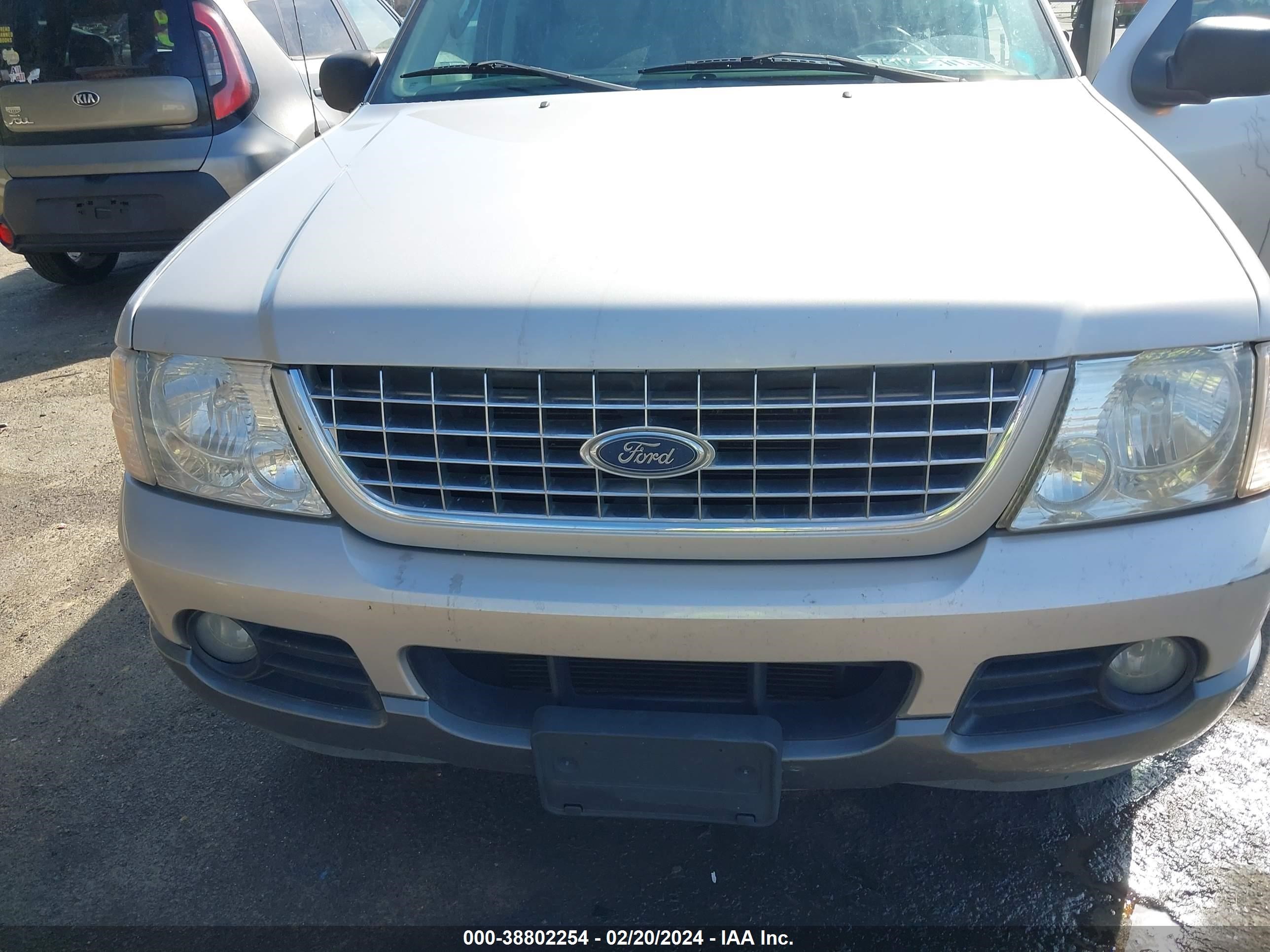 Photo 5 VIN: 1FMZU63K35UA92339 - FORD EXPLORER 