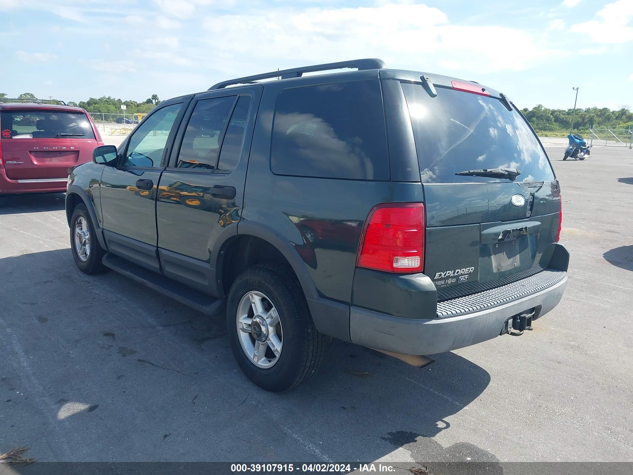 Photo 2 VIN: 1FMZU63K43UA52249 - FORD EXPLORER 