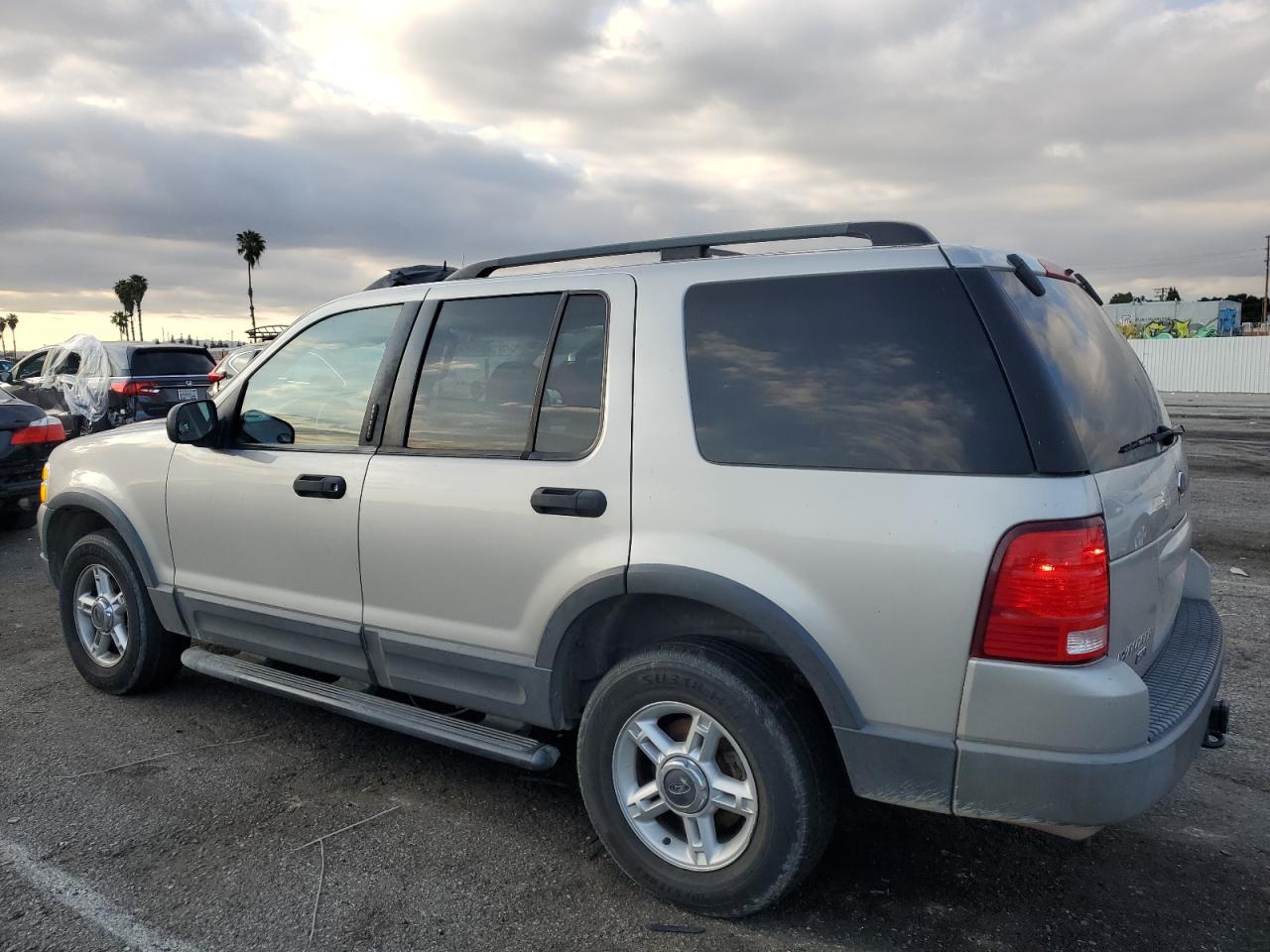 Photo 1 VIN: 1FMZU63K43ZA83147 - FORD EXPLORER 