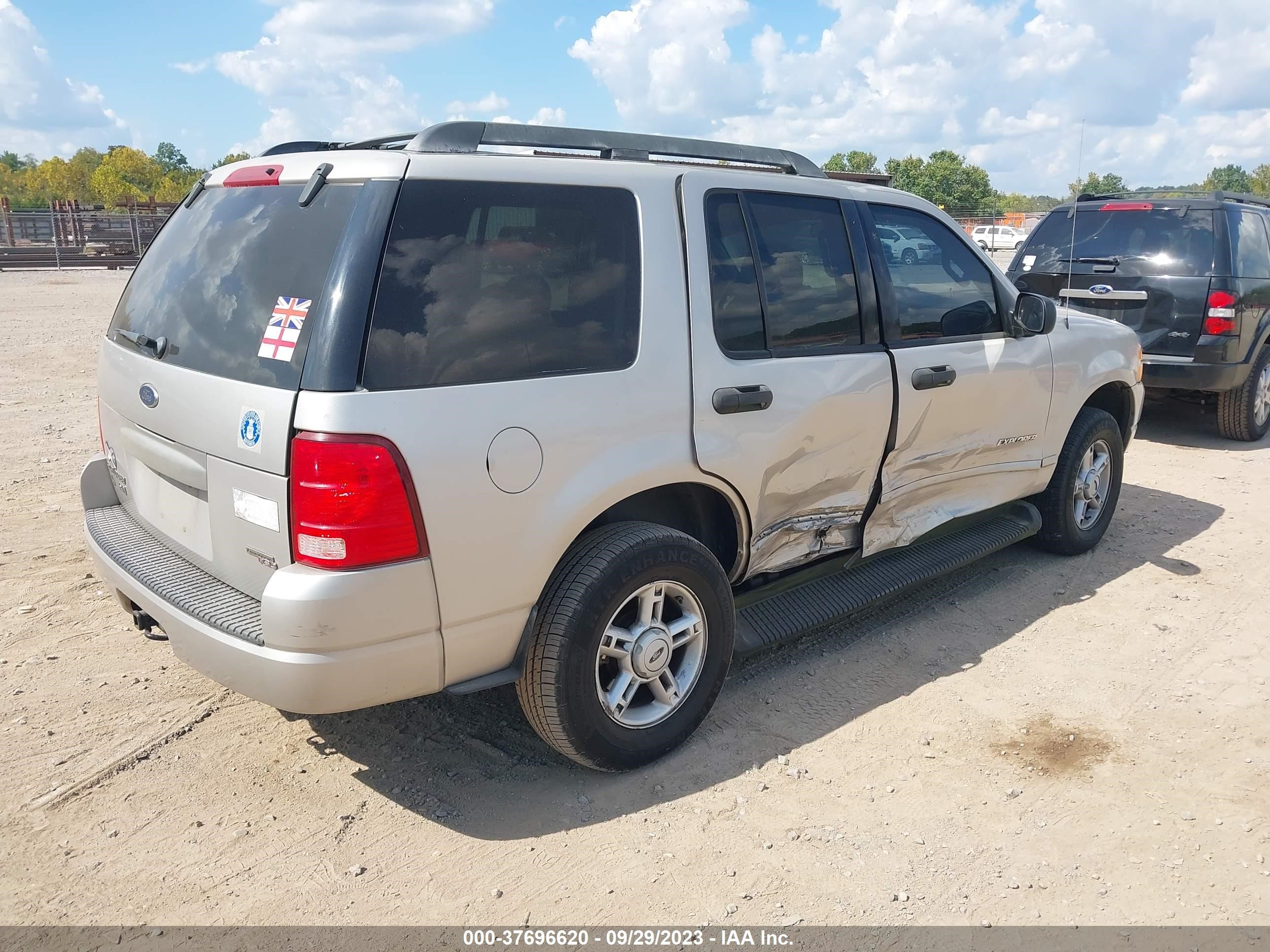 Photo 3 VIN: 1FMZU63K65UC03255 - FORD EXPLORER 