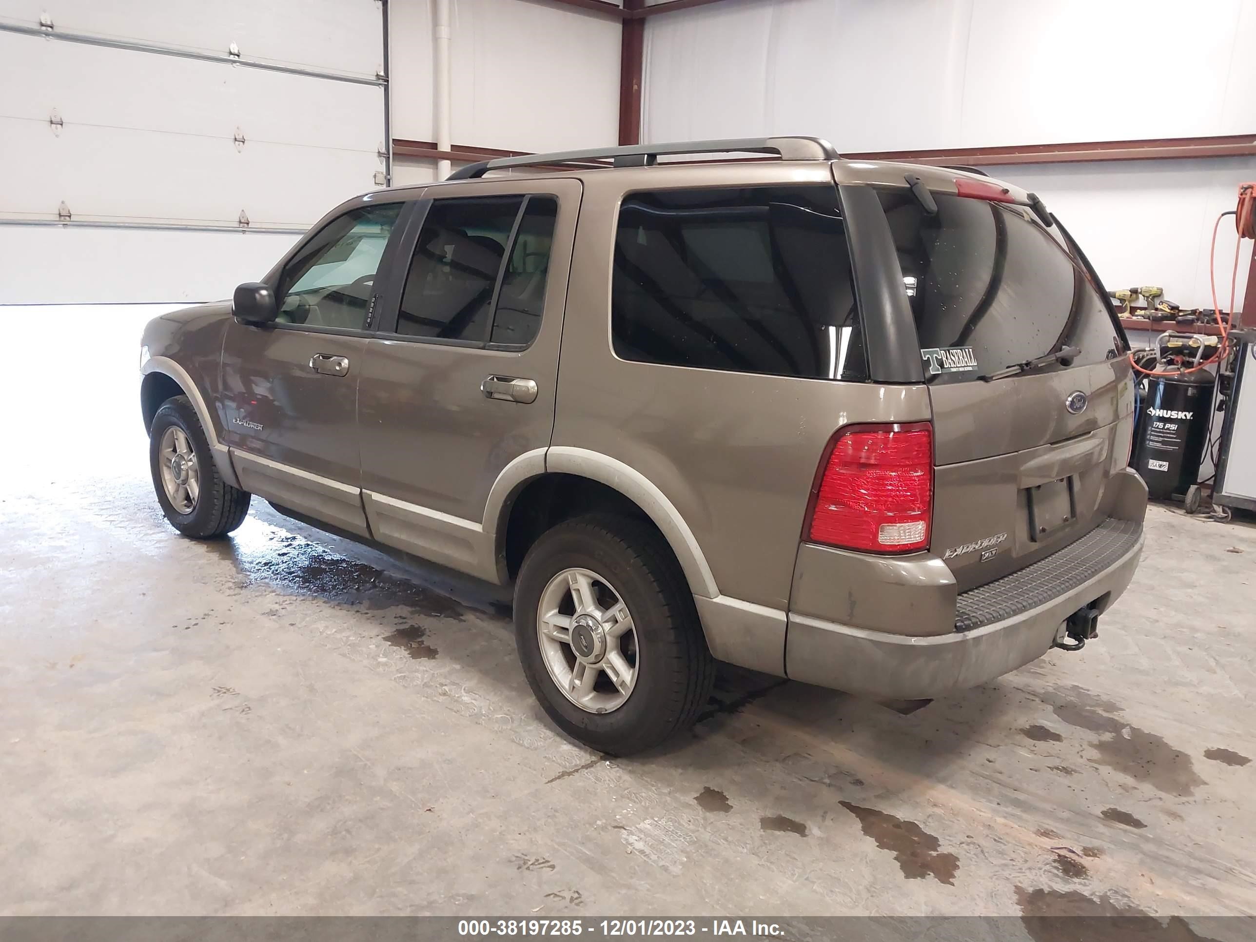 Photo 2 VIN: 1FMZU63K92UD60130 - FORD EXPLORER 