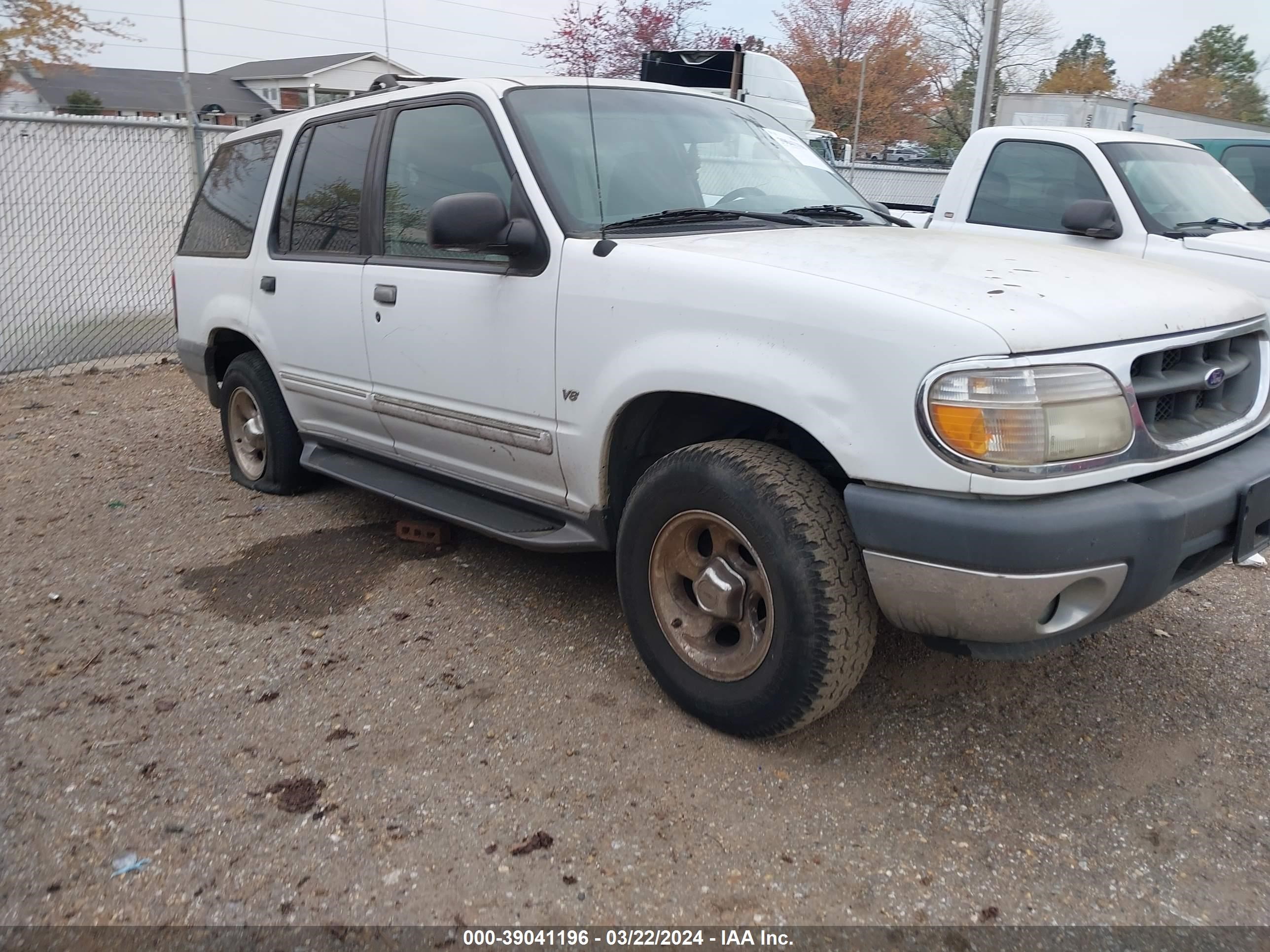 Photo 0 VIN: 1FMZU63P21ZA76819 - FORD EXPLORER 