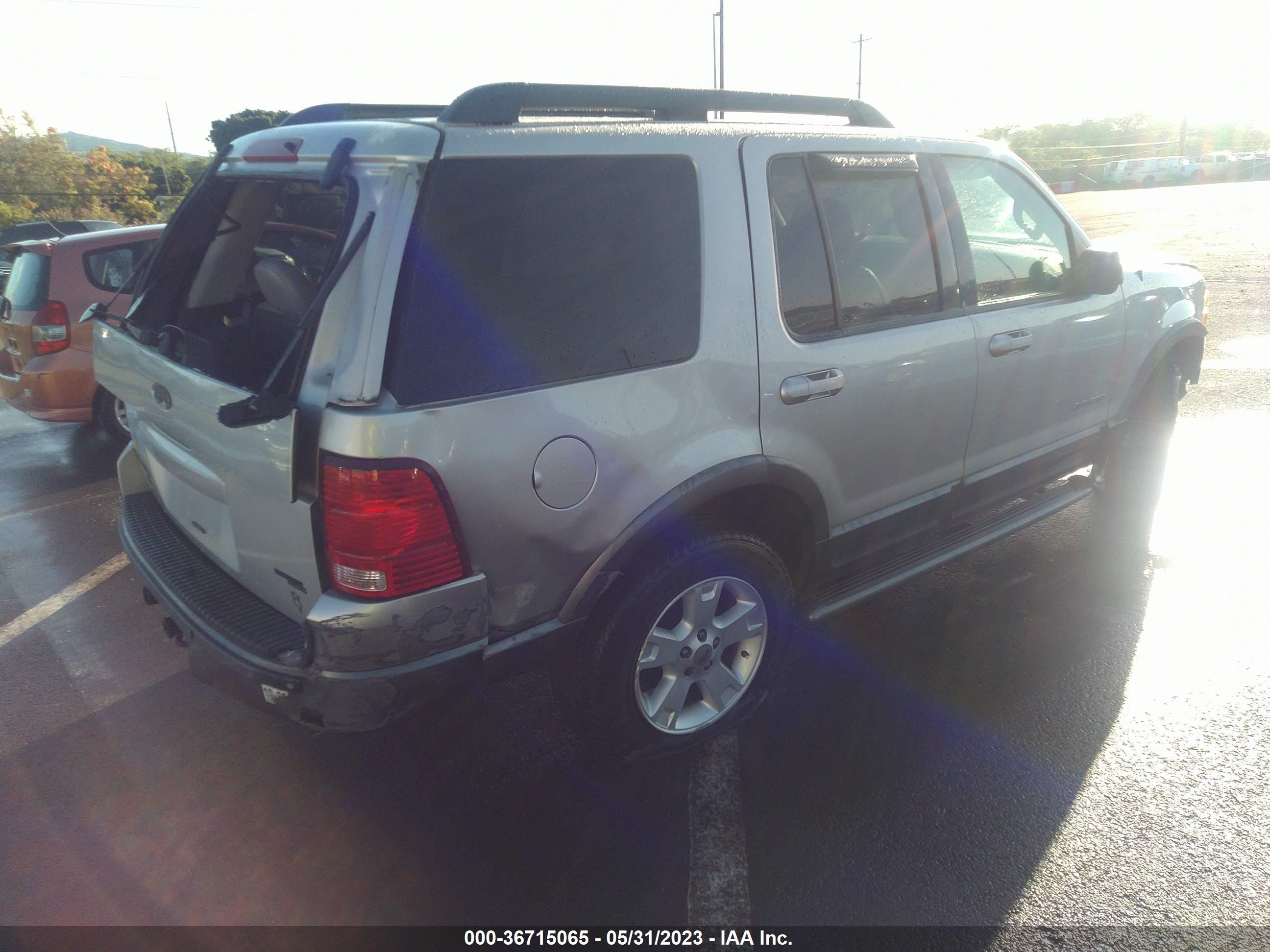 Photo 3 VIN: 1FMZU63W25ZA10008 - FORD EXPLORER 