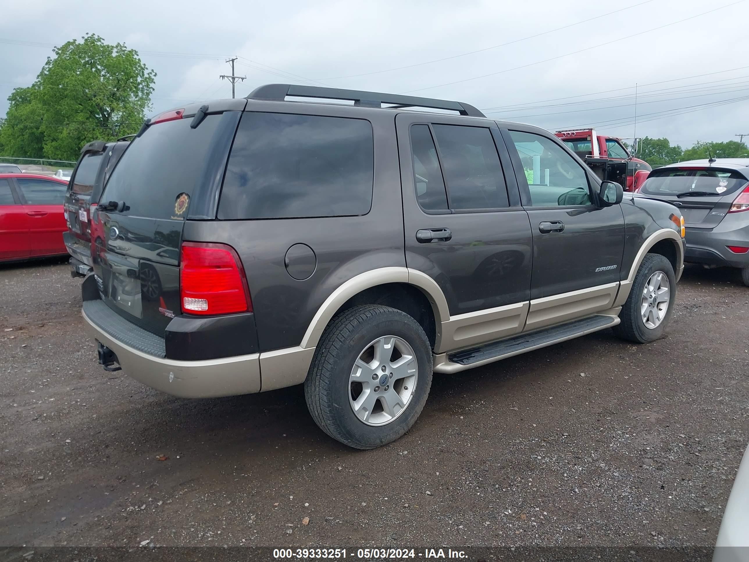 Photo 3 VIN: 1FMZU64K05UB03943 - FORD EXPLORER 