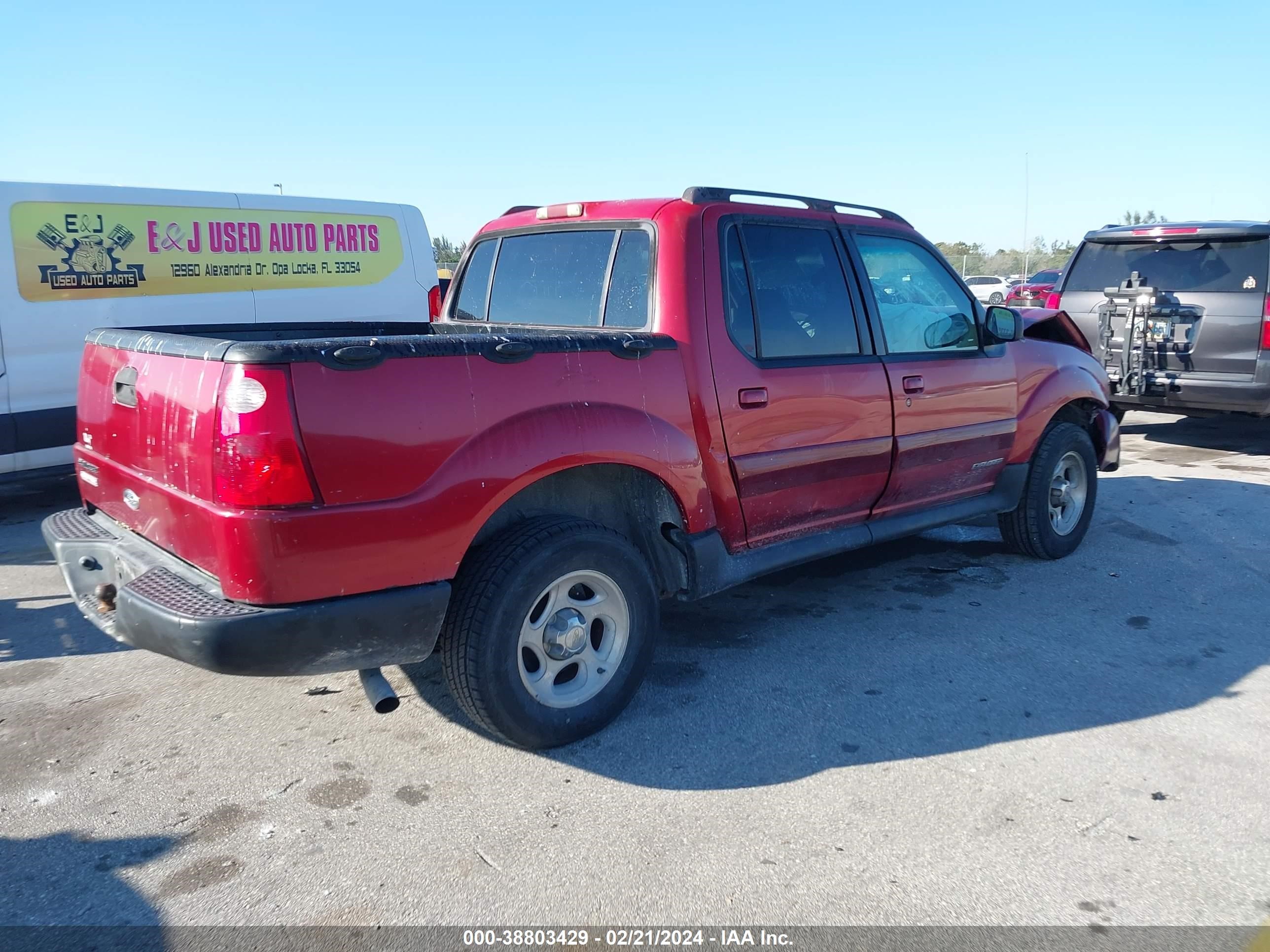 Photo 3 VIN: 1FMZU67E02UD27909 - FORD EXPLORER SPORT TRAC 