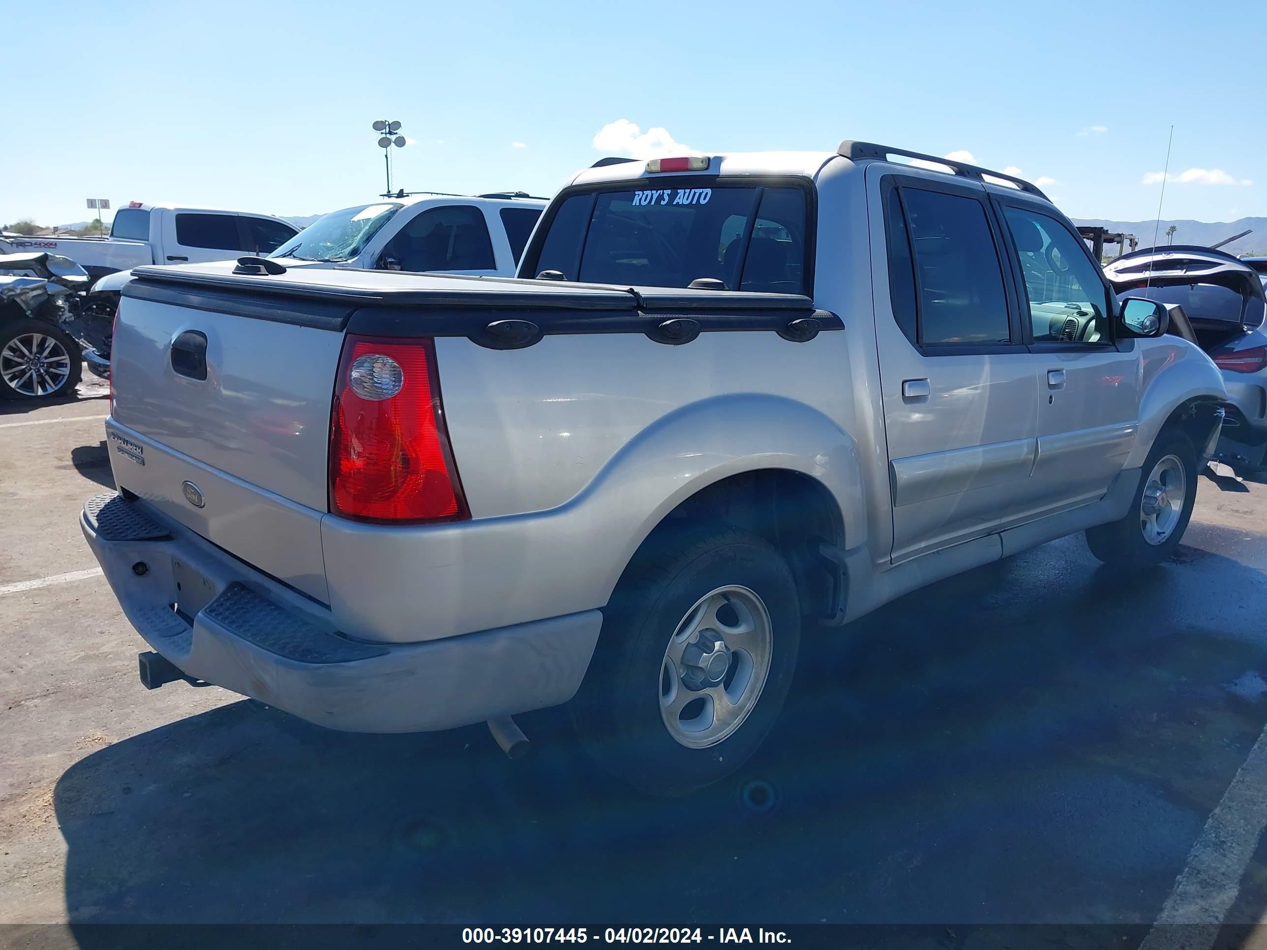 Photo 3 VIN: 1FMZU67E03UB07672 - FORD EXPLORER SPORT TRAC 