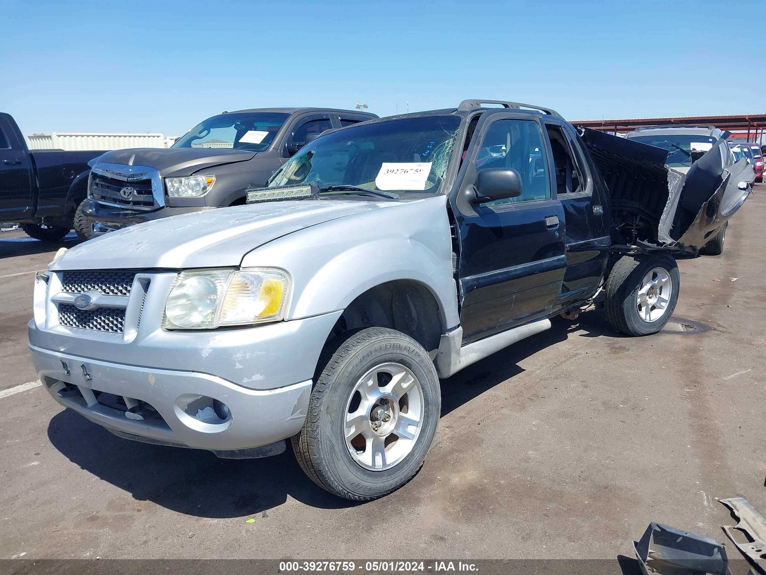 Photo 1 VIN: 1FMZU67E13UB74233 - FORD EXPLORER SPORT TRAC 