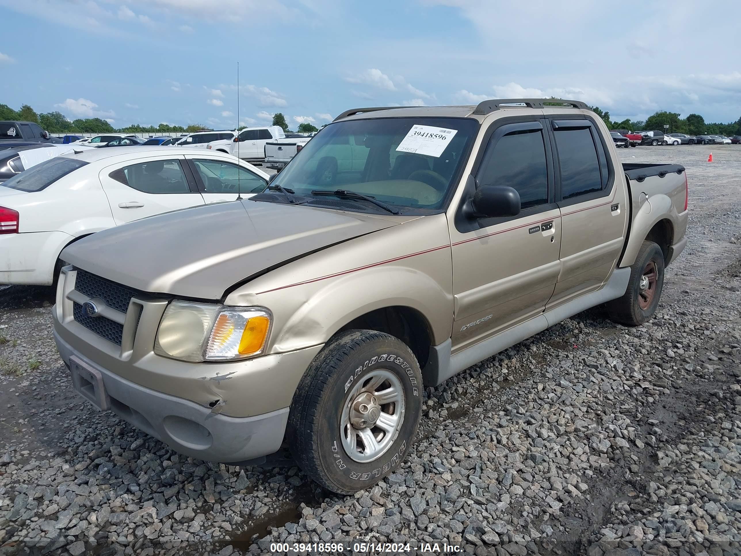 Photo 1 VIN: 1FMZU67E61UB06300 - FORD EXPLORER SPORT TRAC 