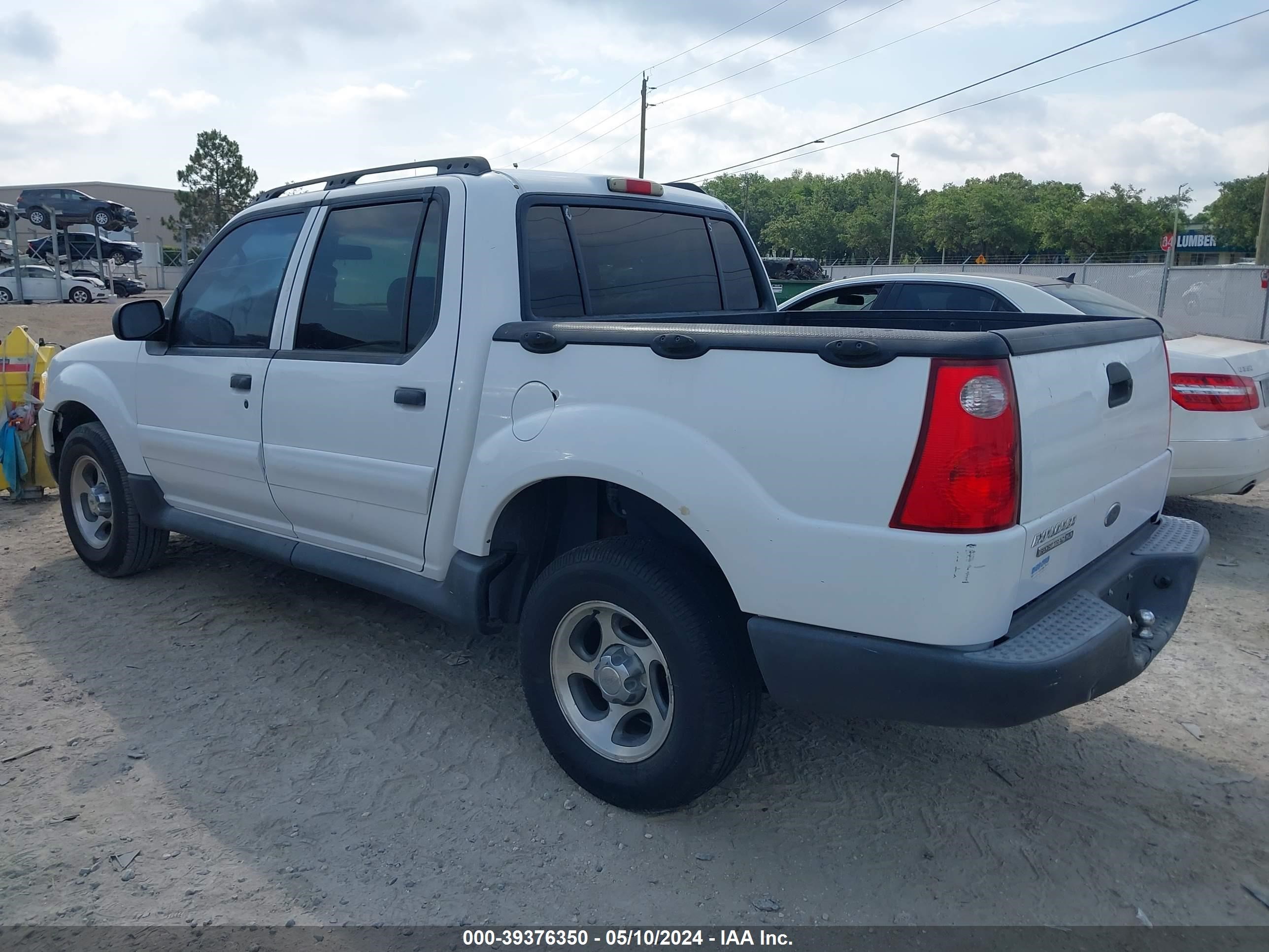 Photo 2 VIN: 1FMZU67K04UA22600 - FORD EXPLORER SPORT TRAC 