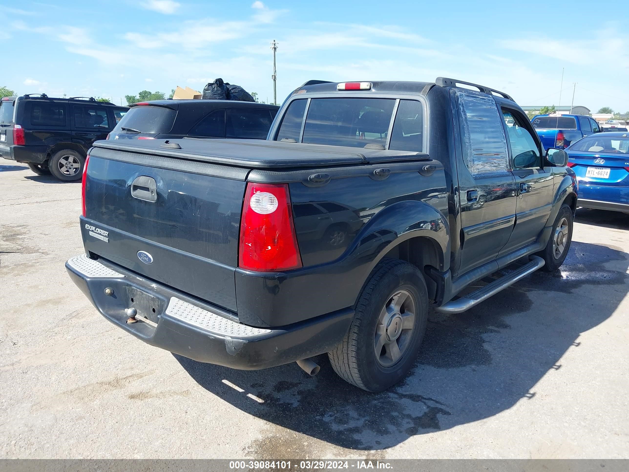 Photo 3 VIN: 1FMZU67K05UB07440 - FORD EXPLORER SPORT TRAC 