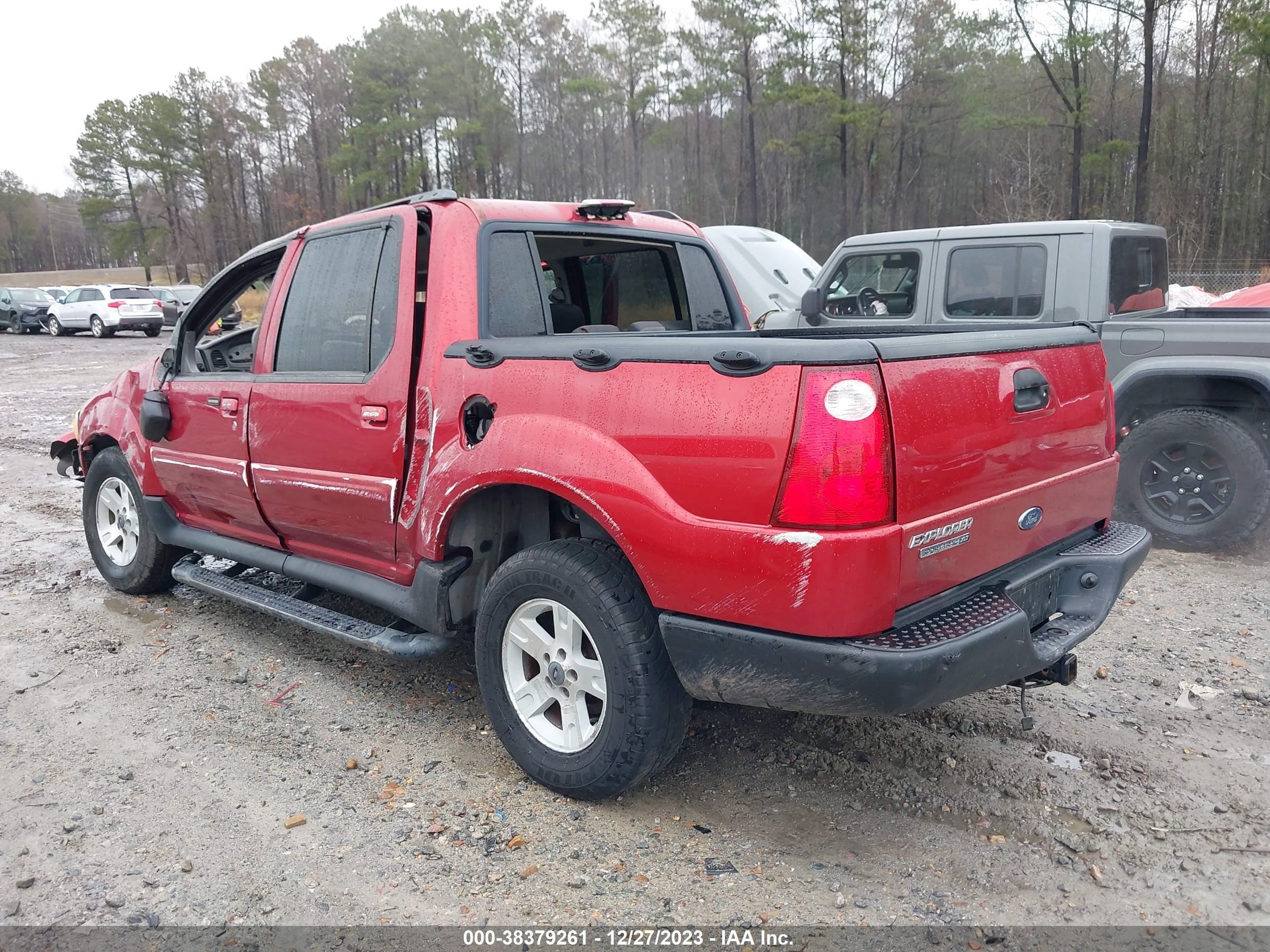 Photo 2 VIN: 1FMZU67K05UB12931 - FORD EXPLORER SPORT TRAC 