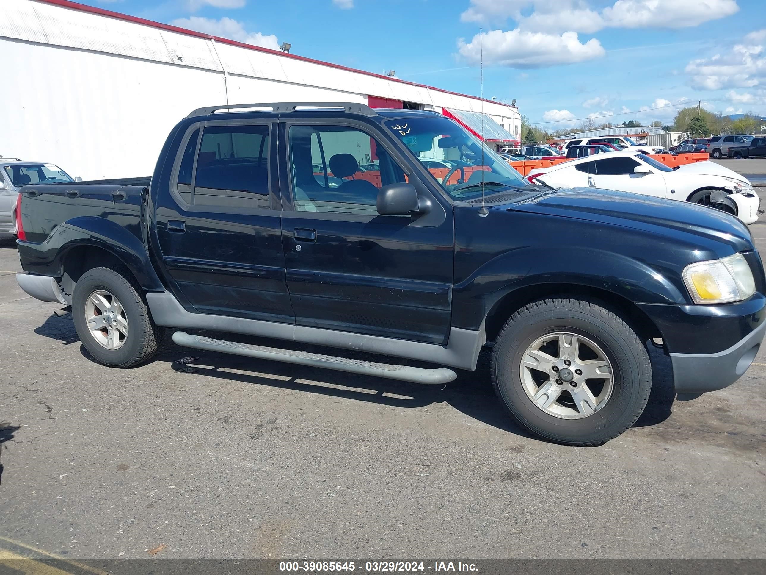 Photo 12 VIN: 1FMZU67K15UA23028 - FORD EXPLORER SPORT TRAC 