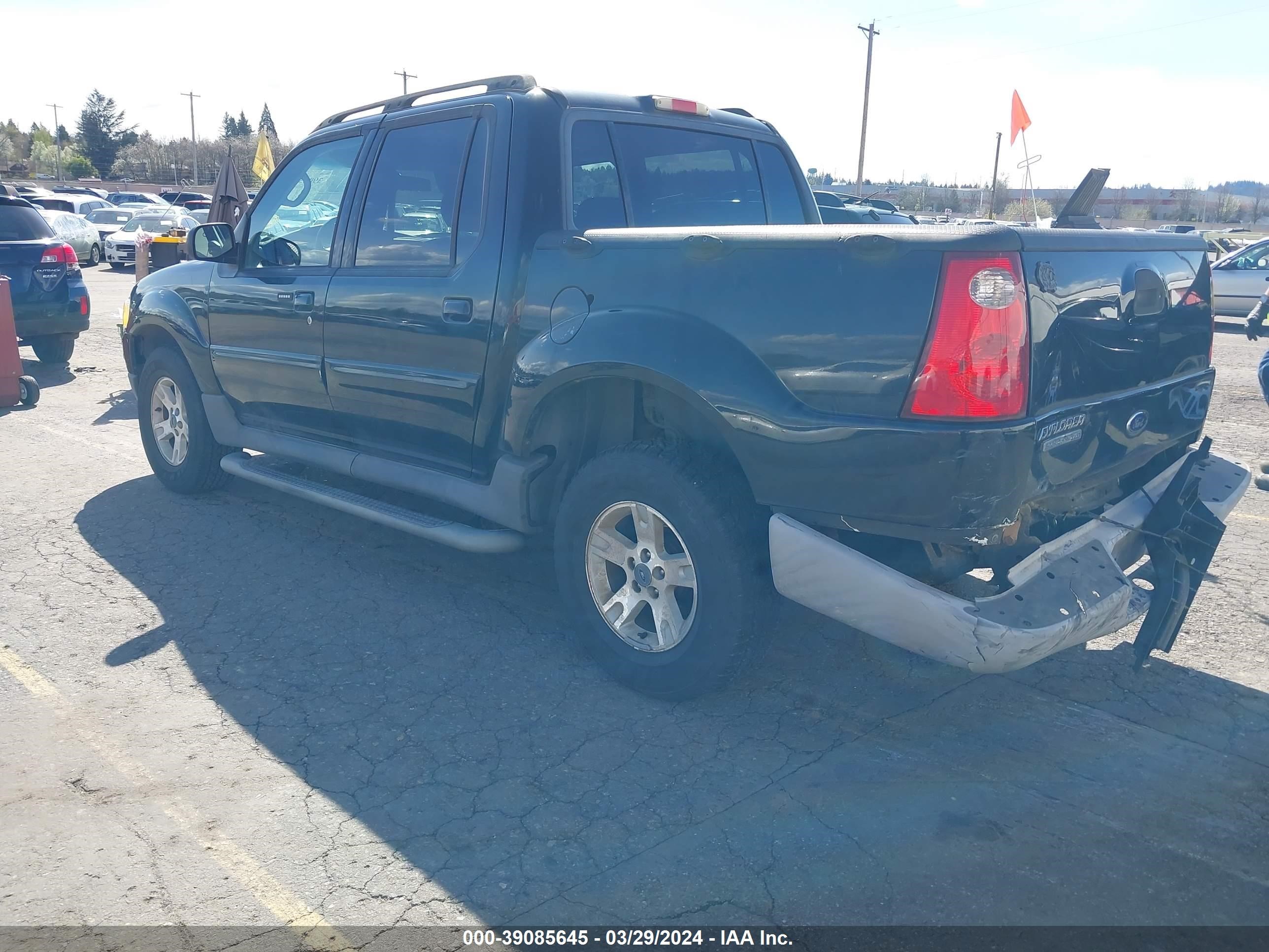 Photo 2 VIN: 1FMZU67K15UA23028 - FORD EXPLORER SPORT TRAC 