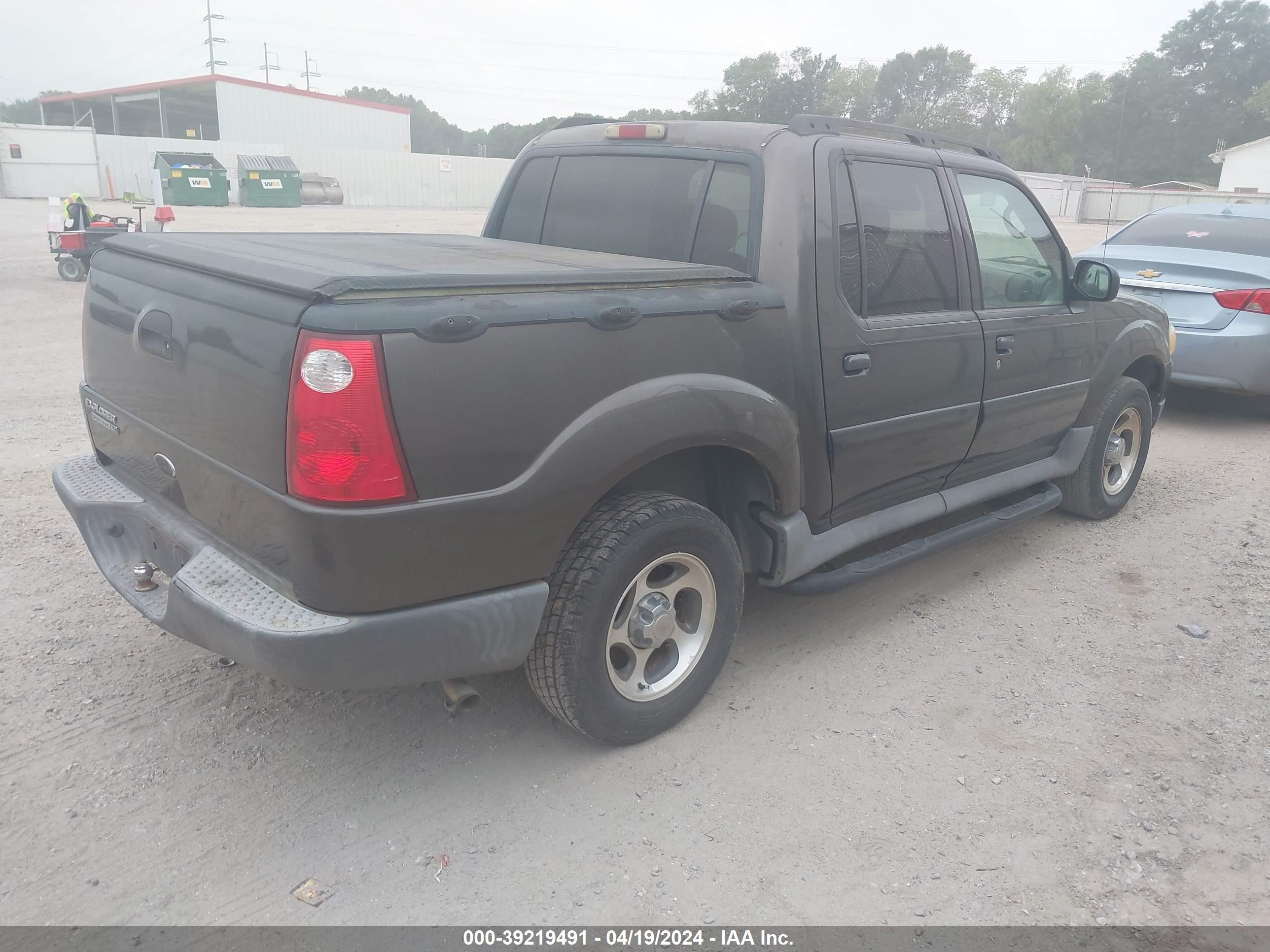 Photo 3 VIN: 1FMZU67K35UB95058 - FORD EXPLORER SPORT TRAC 