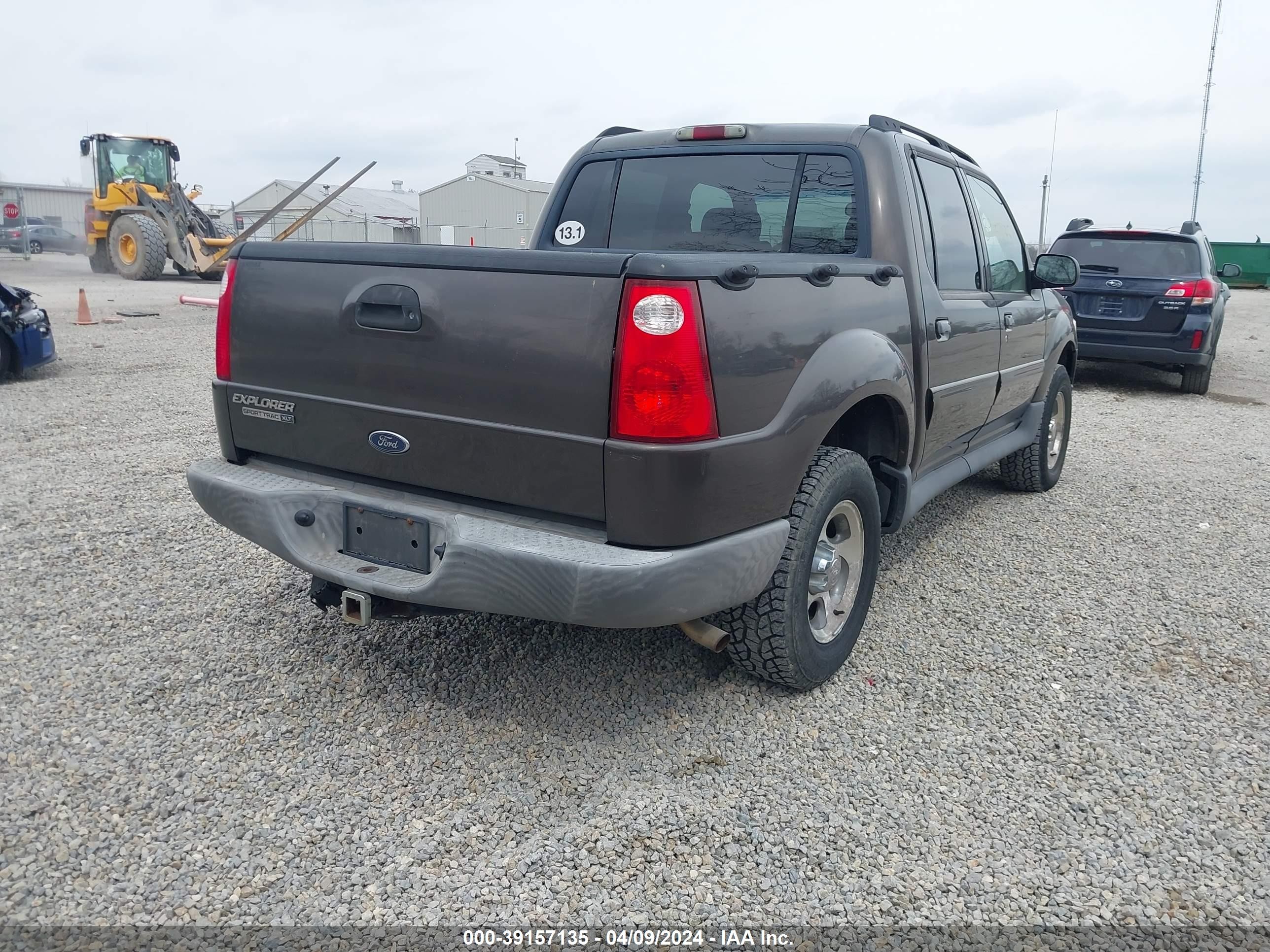 Photo 3 VIN: 1FMZU67K65UB56223 - FORD EXPLORER SPORT TRAC 