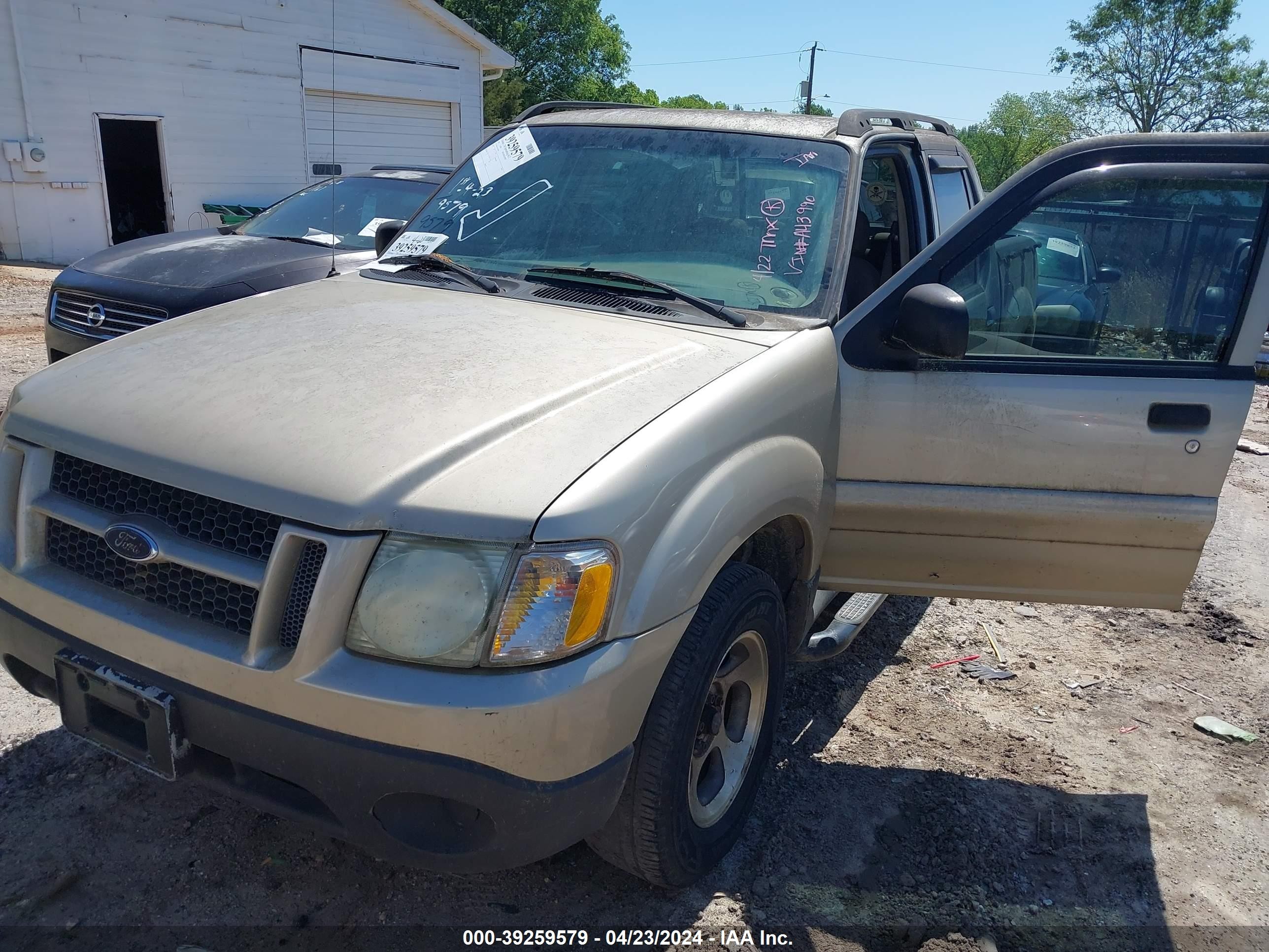 Photo 1 VIN: 1FMZU67KX5UA43990 - FORD EXPLORER SPORT TRAC 