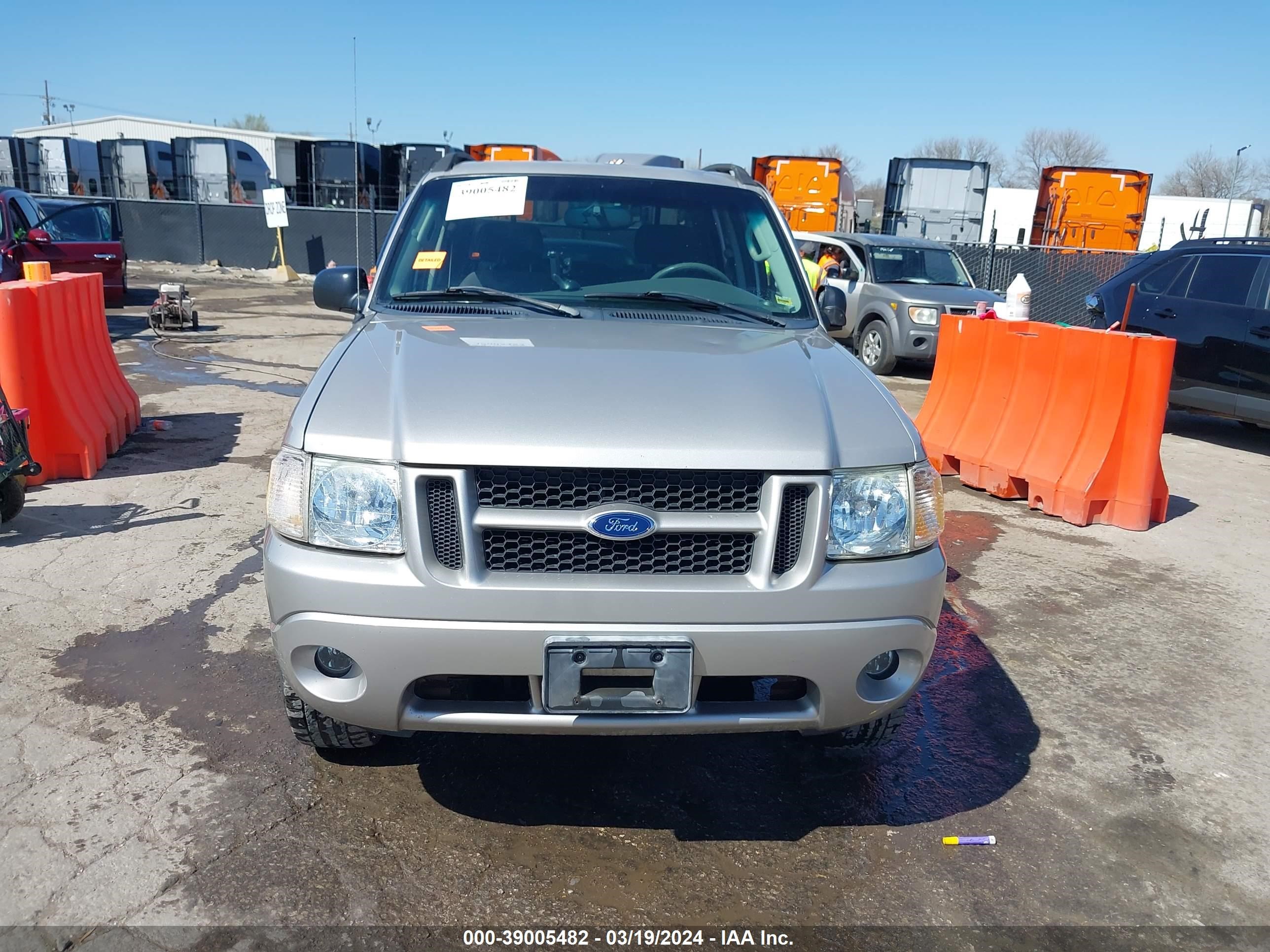 Photo 11 VIN: 1FMZU67KX5UA98519 - FORD EXPLORER SPORT TRAC 