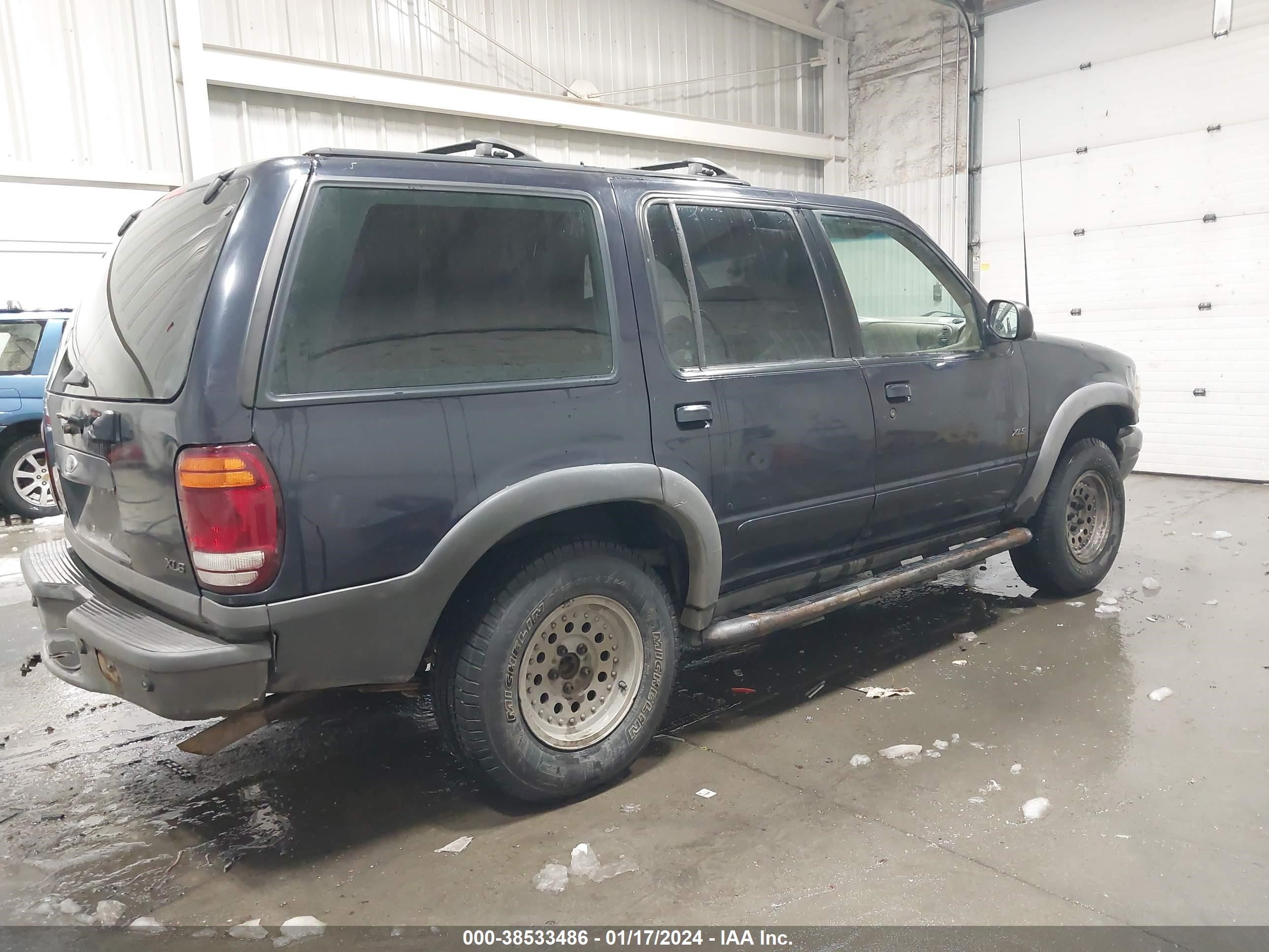 Photo 3 VIN: 1FMZU72E41ZA56593 - FORD EXPLORER 