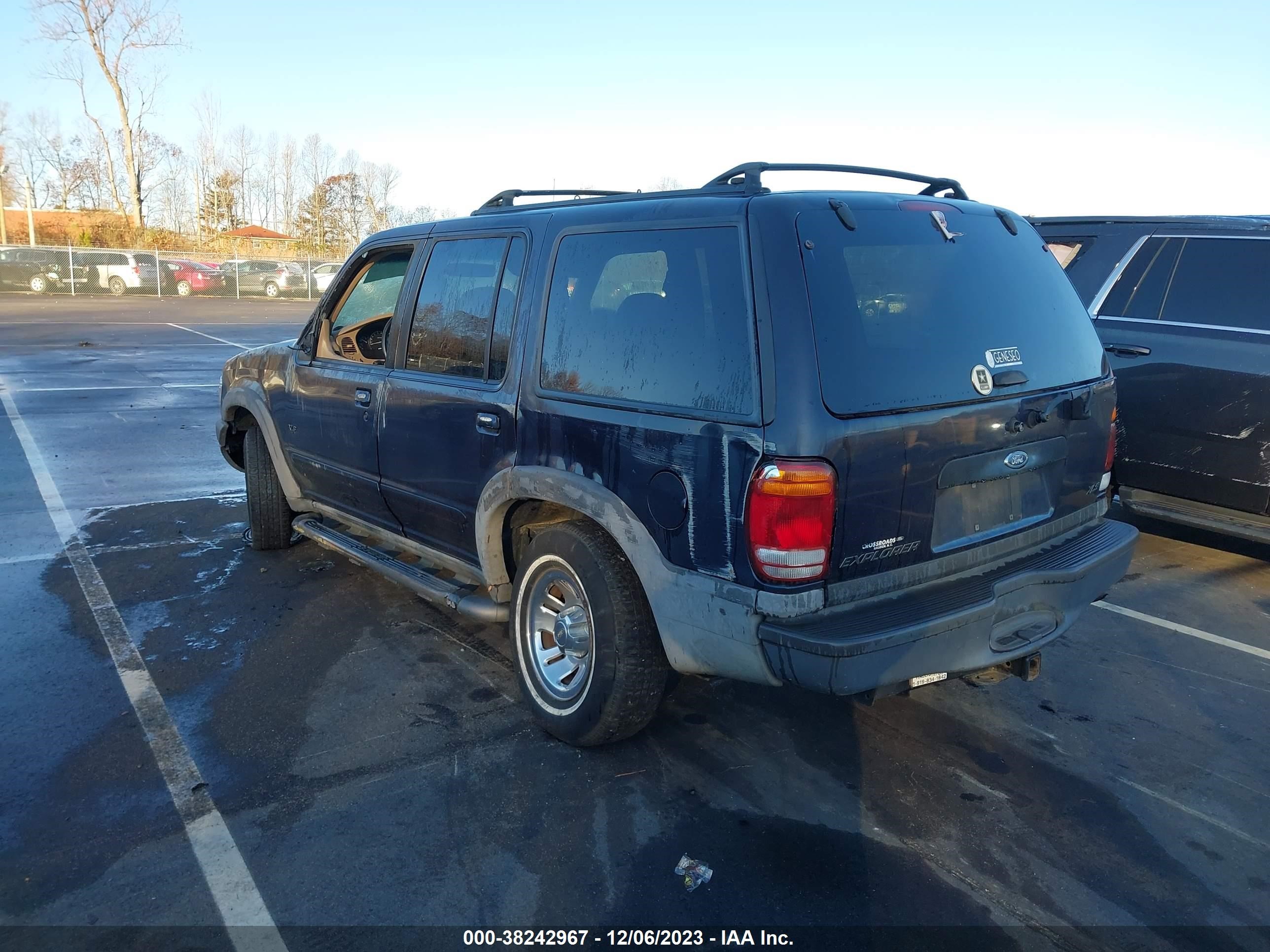 Photo 2 VIN: 1FMZU72E61UA98860 - FORD EXPLORER 