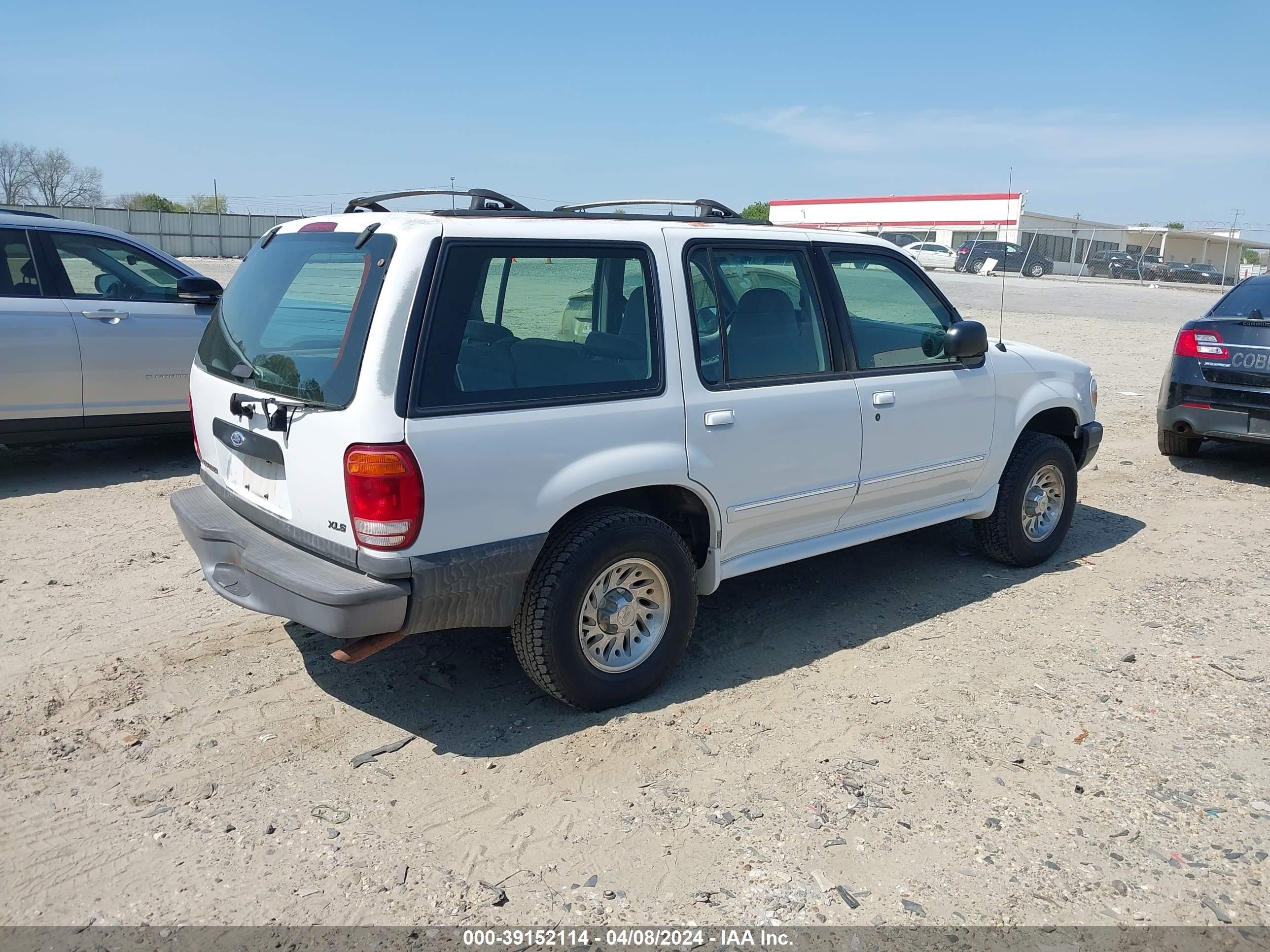 Photo 3 VIN: 1FMZU72E81ZA23385 - FORD EXPLORER 