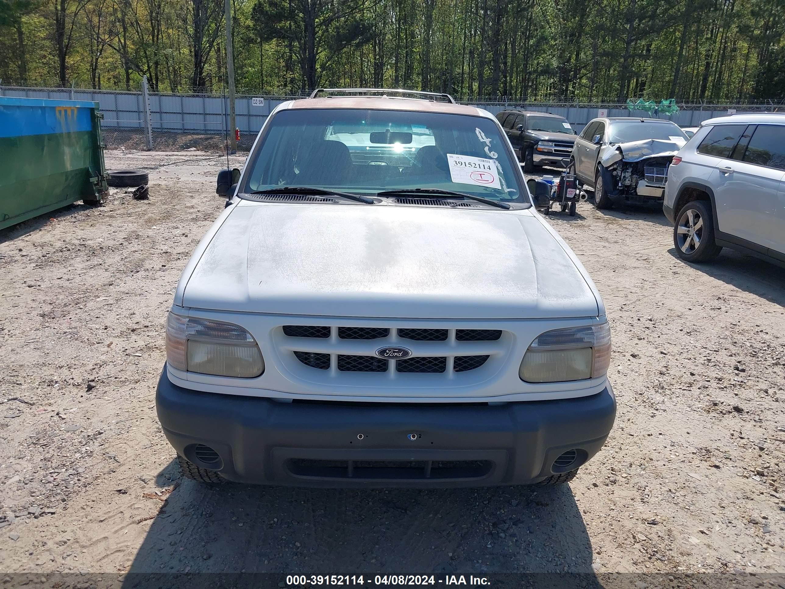 Photo 5 VIN: 1FMZU72E81ZA23385 - FORD EXPLORER 