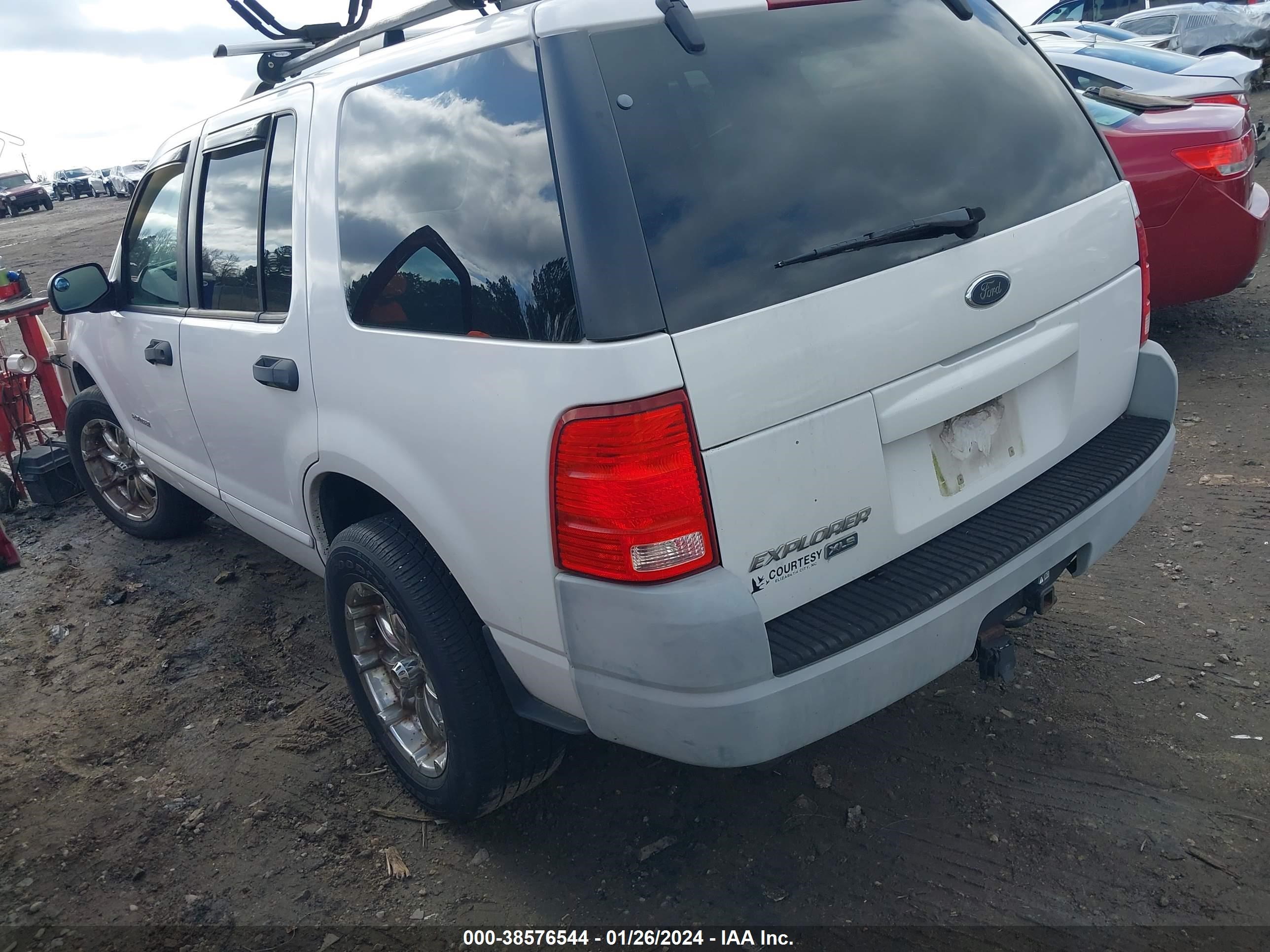 Photo 2 VIN: 1FMZU72E82UB03915 - FORD EXPLORER 