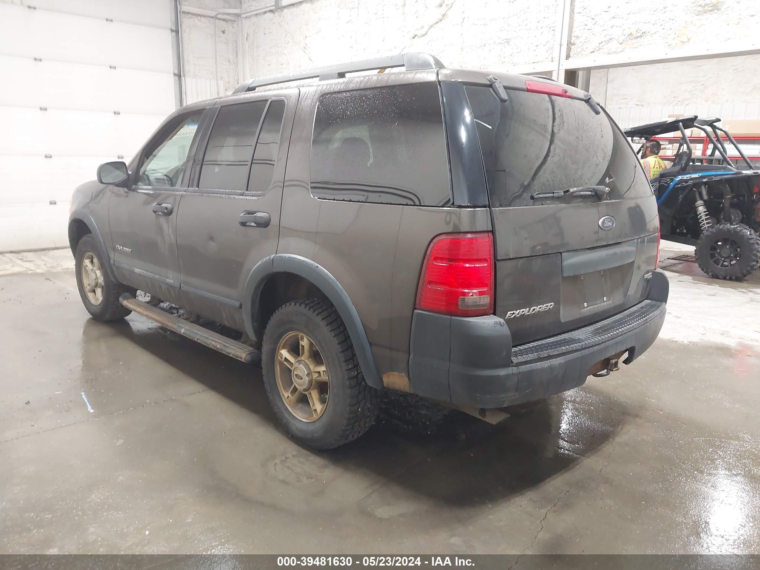 Photo 2 VIN: 1FMZU72K25UB72643 - FORD EXPLORER 