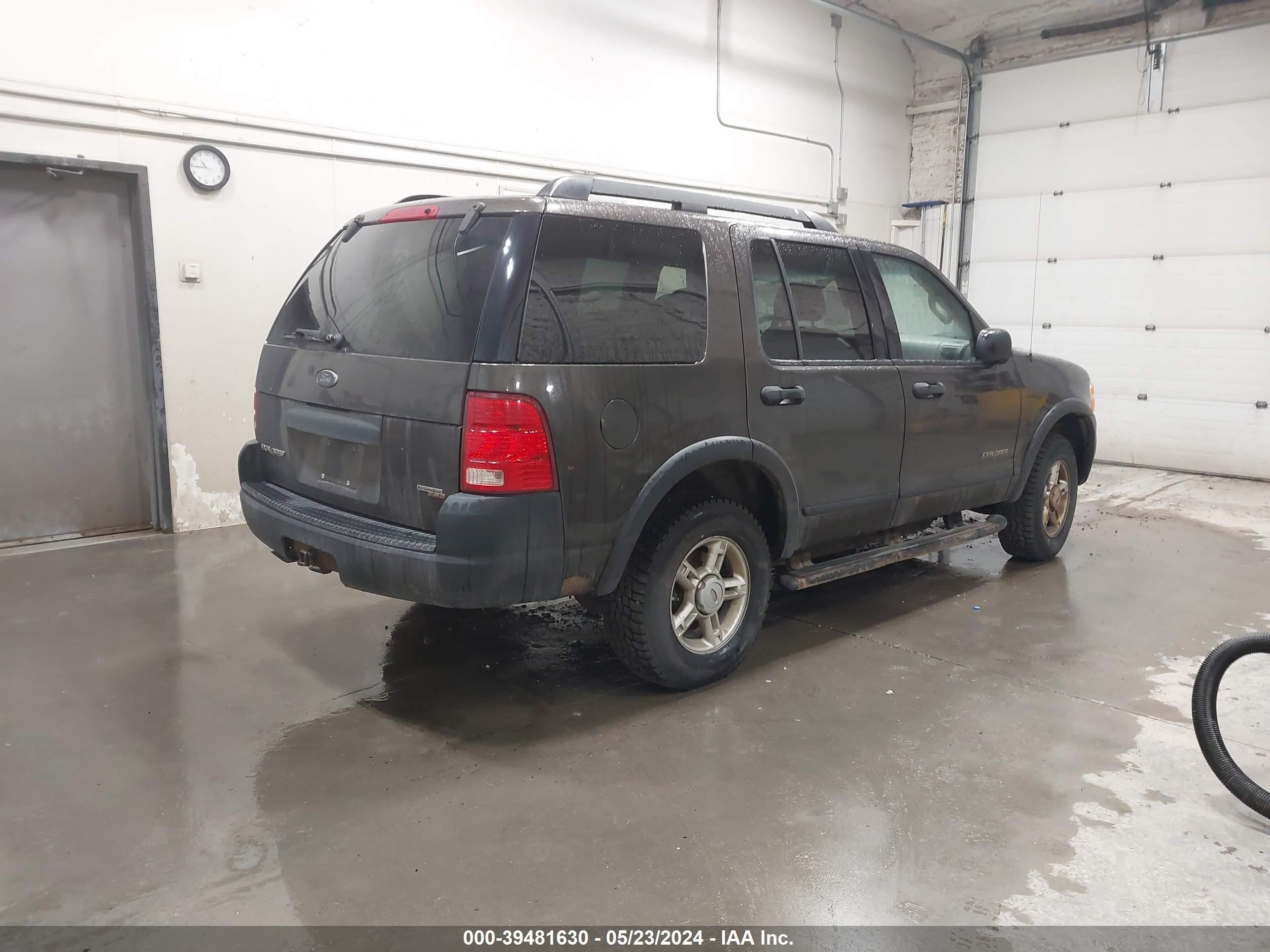 Photo 3 VIN: 1FMZU72K25UB72643 - FORD EXPLORER 